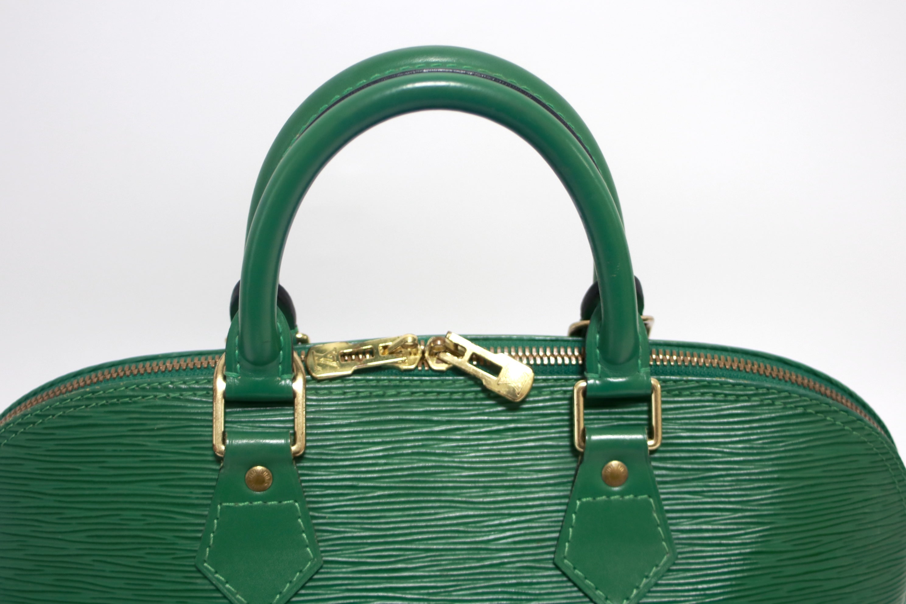 Louis Vuitton Alma Pm Epi Green Used (8765)