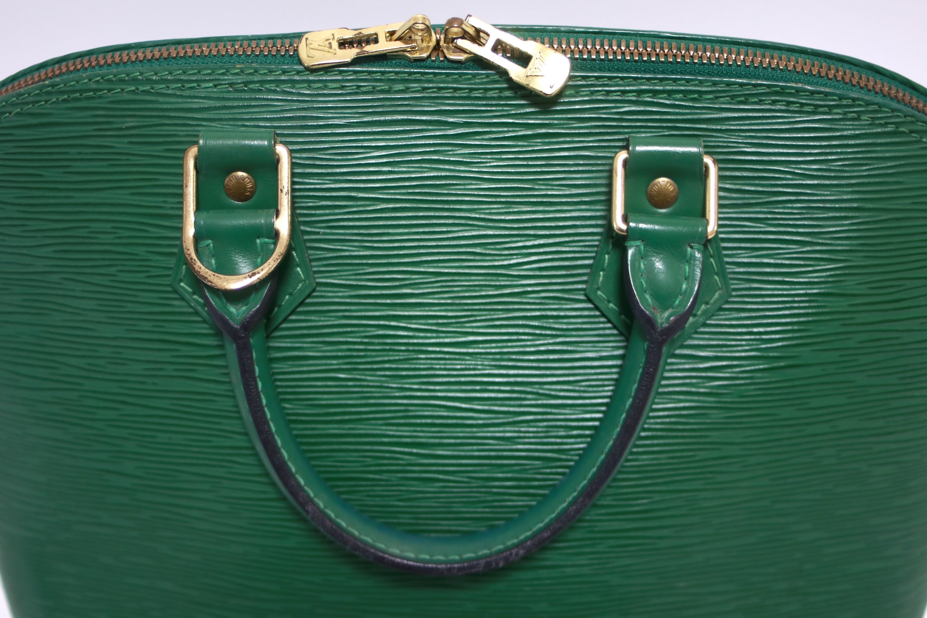 Louis Vuitton Alma Pm Epi Green Used