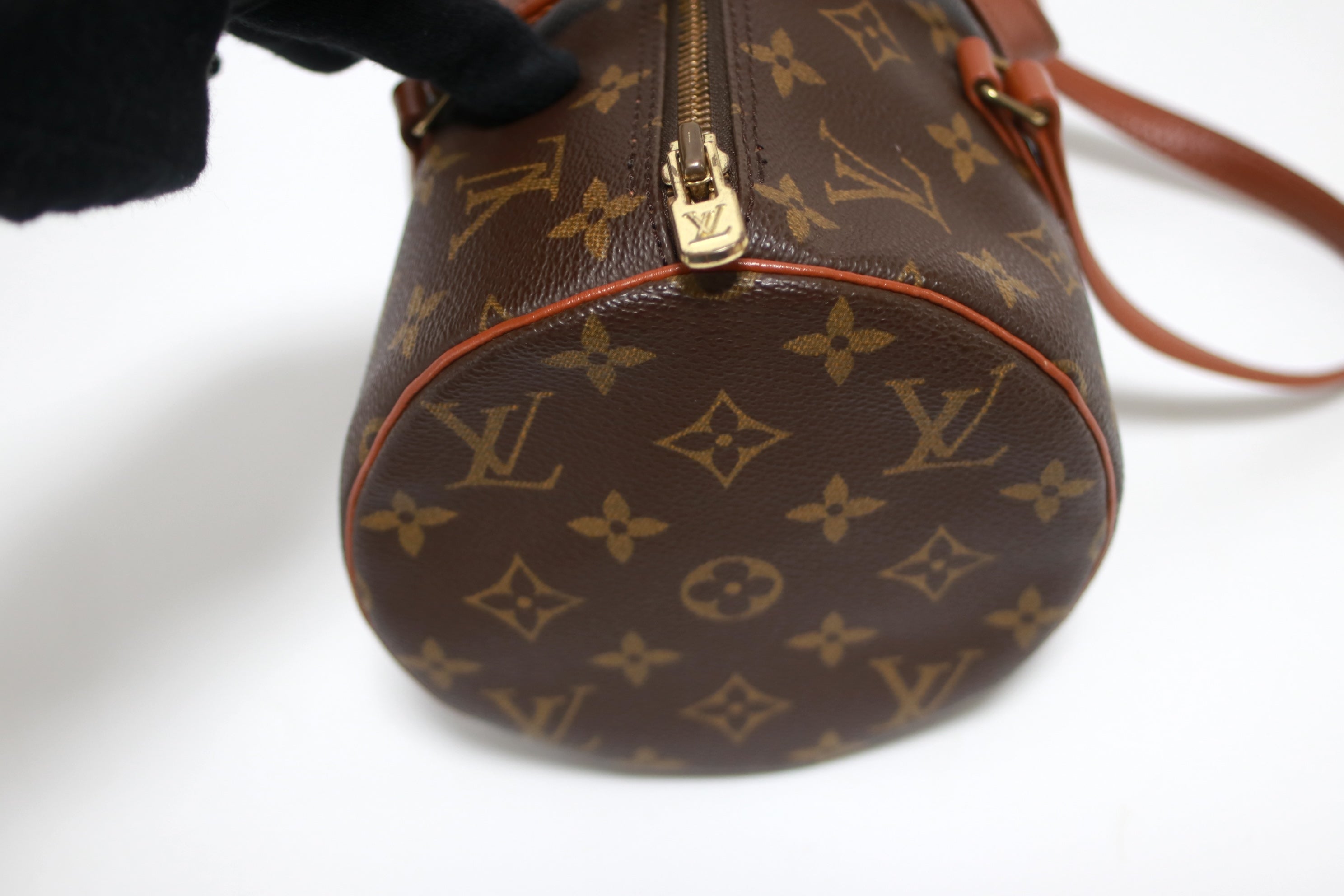 Louis Vuitton Papillon 30 Handbag Used