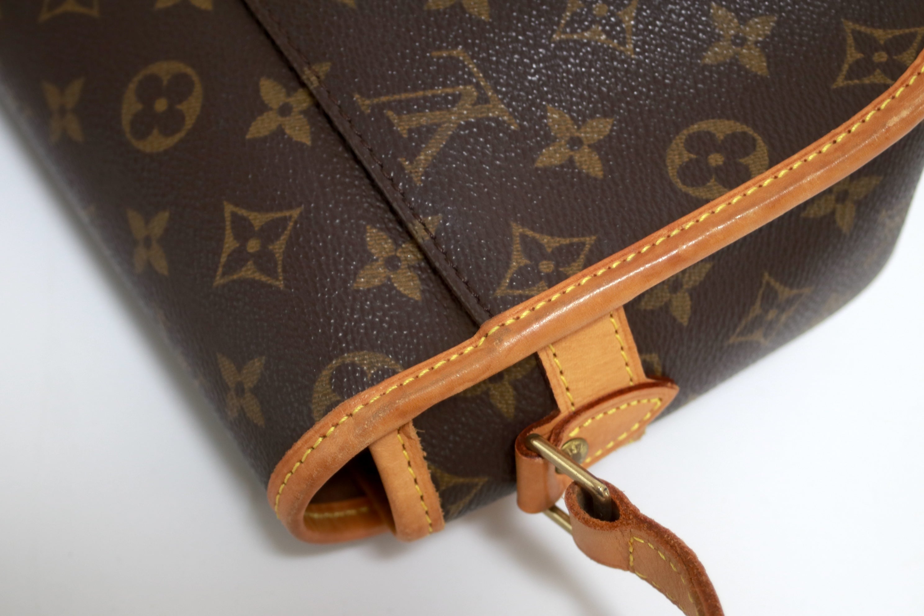 Louis Vuitton Sologne Shoulder Bag Used