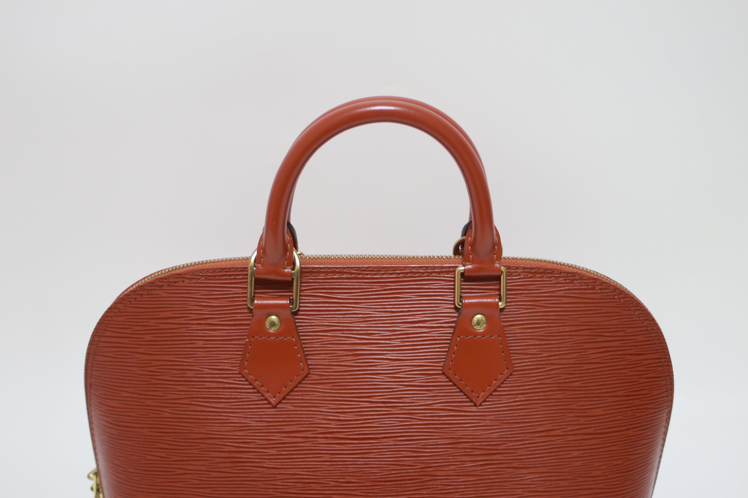 Louis Vuitton Alma Epi PM Handbag Kenya Brown Used (7620)