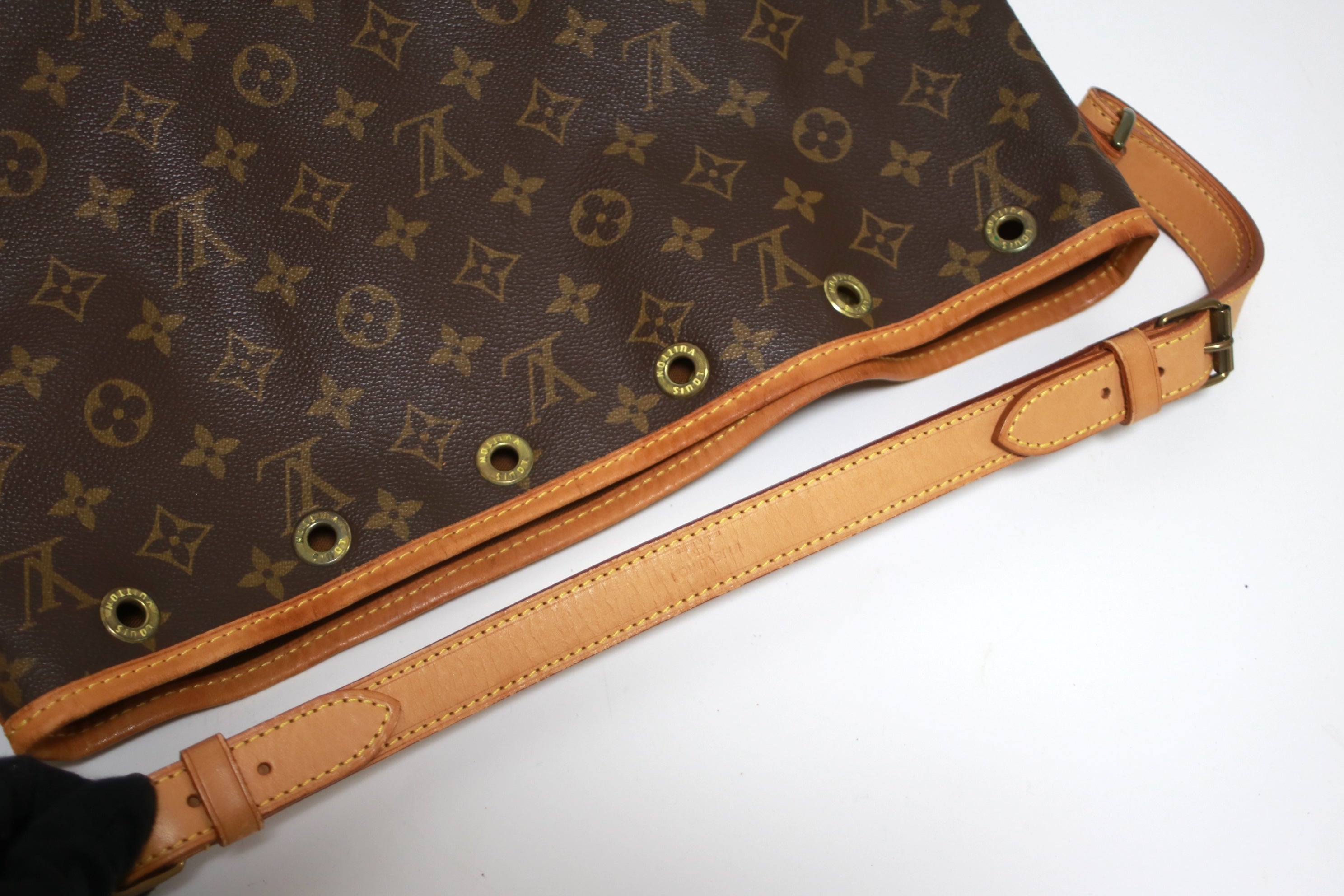 Louis Vuitton Noe Pm Bucket Shoulder Bag Used