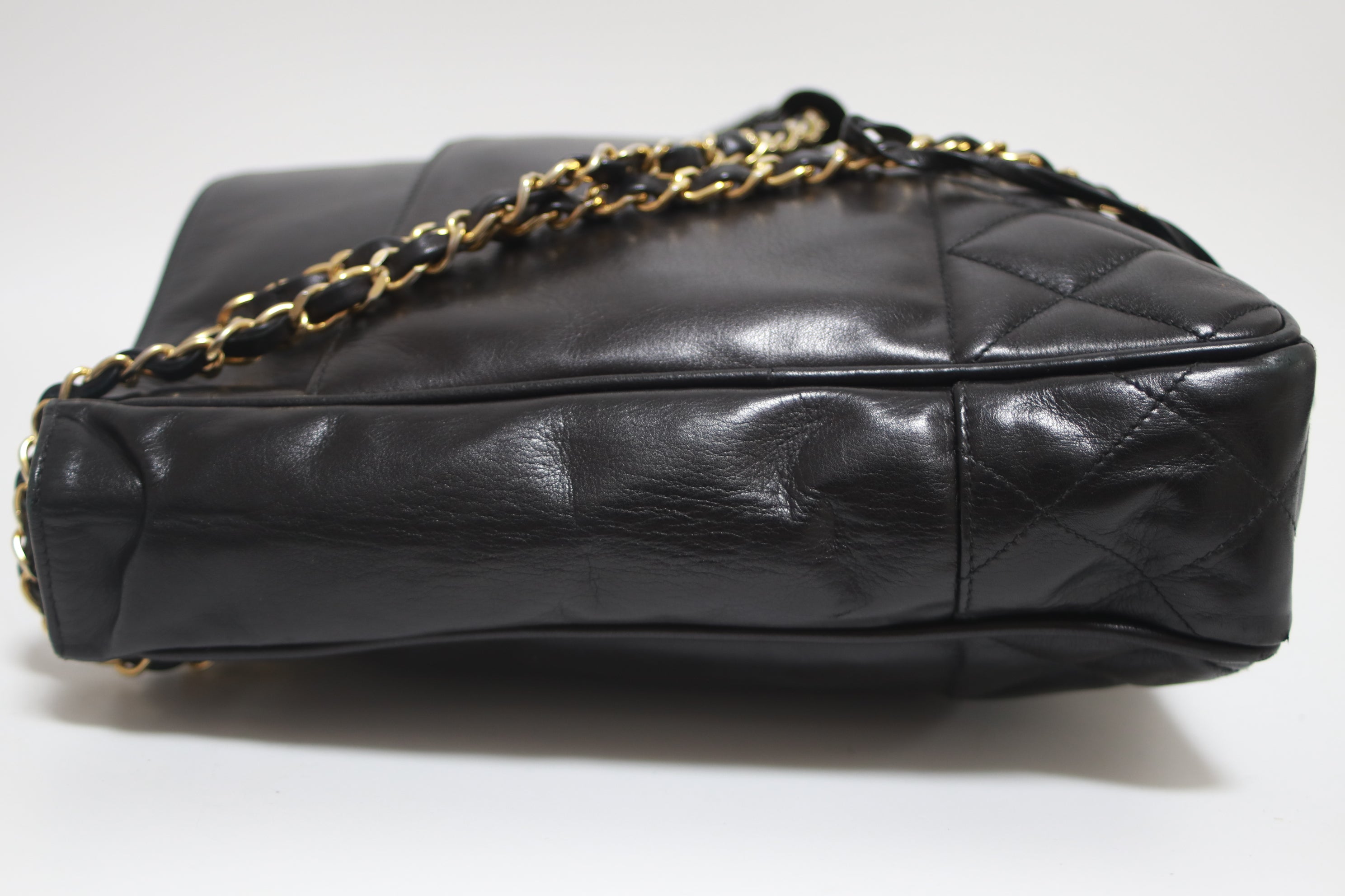 Chanel Vintage Chain Shoulder Bag