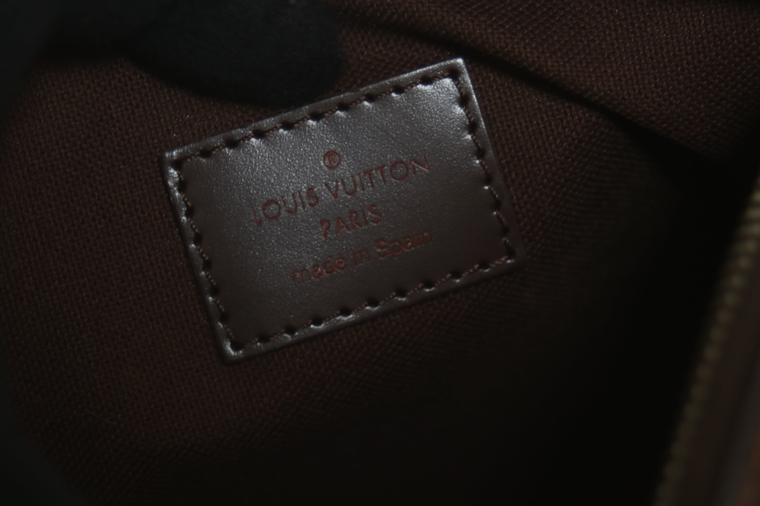 Louis Vuitton Geronimo Body Bag Used