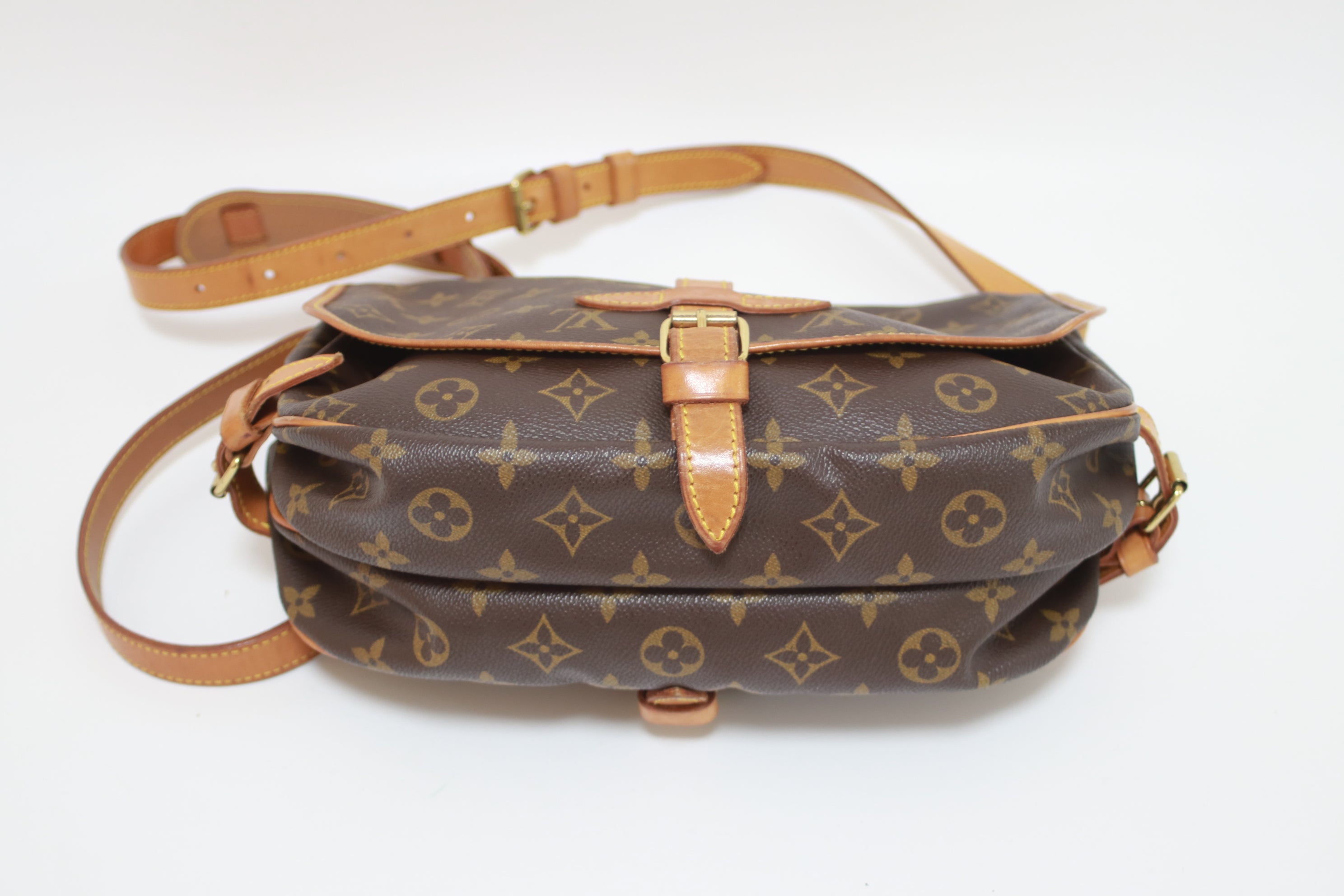 Louis Vuitton Saumur 30 Shoulder Bag Used (7609)