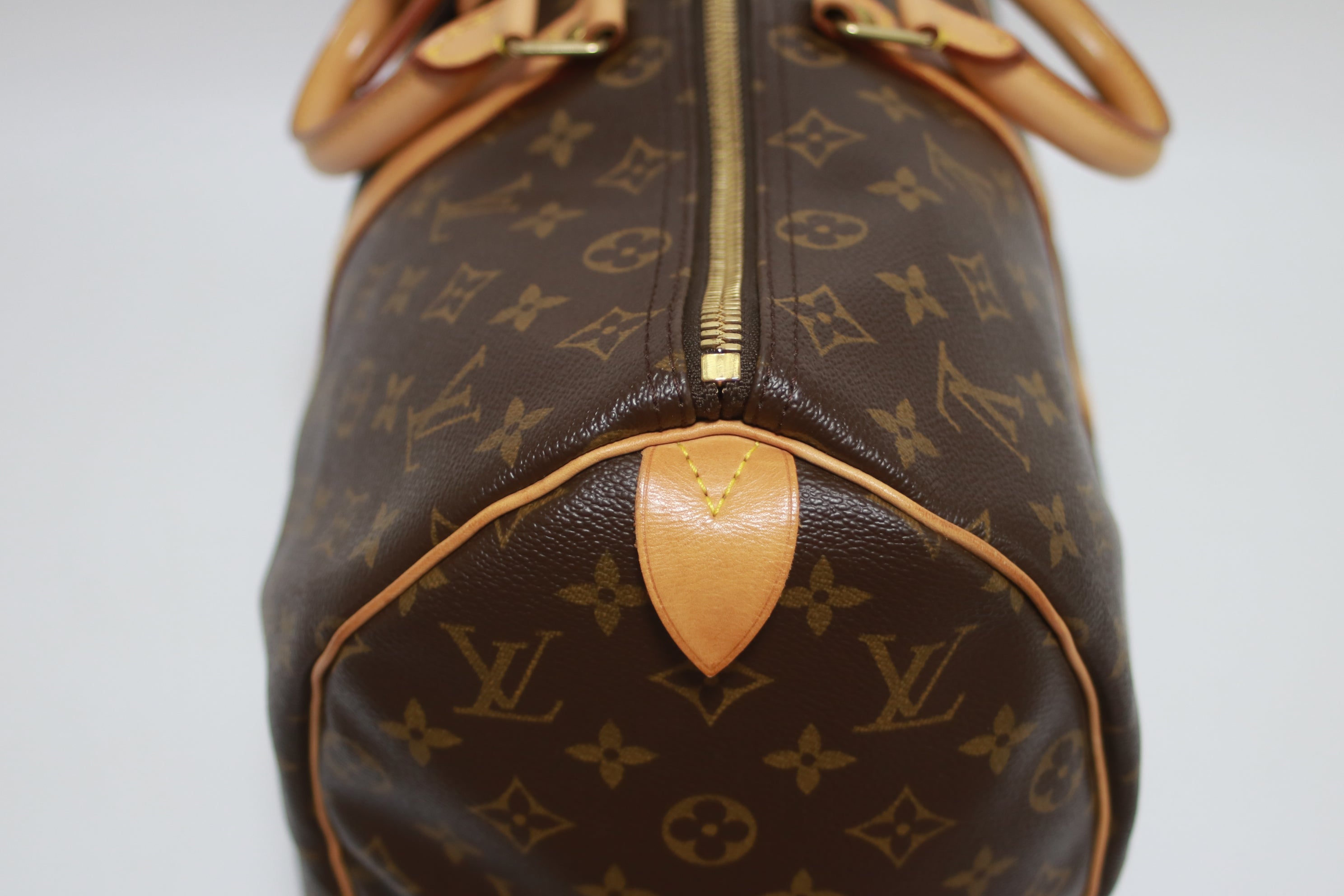 Louis Vuitton Keepall 45 Duffle Bag Used