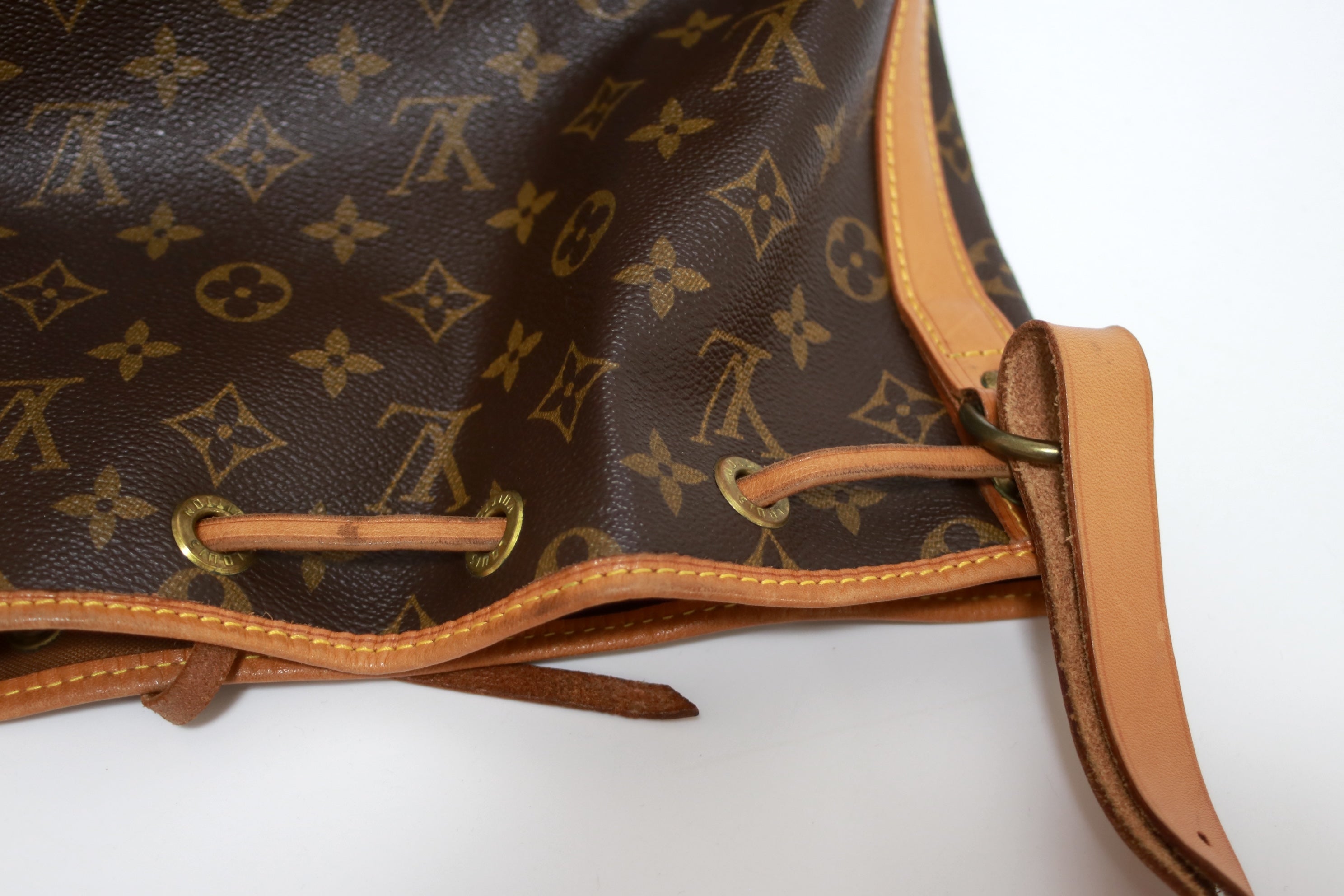 Louis Vuitton Noe Pm Bucket Shoulder Bag Used