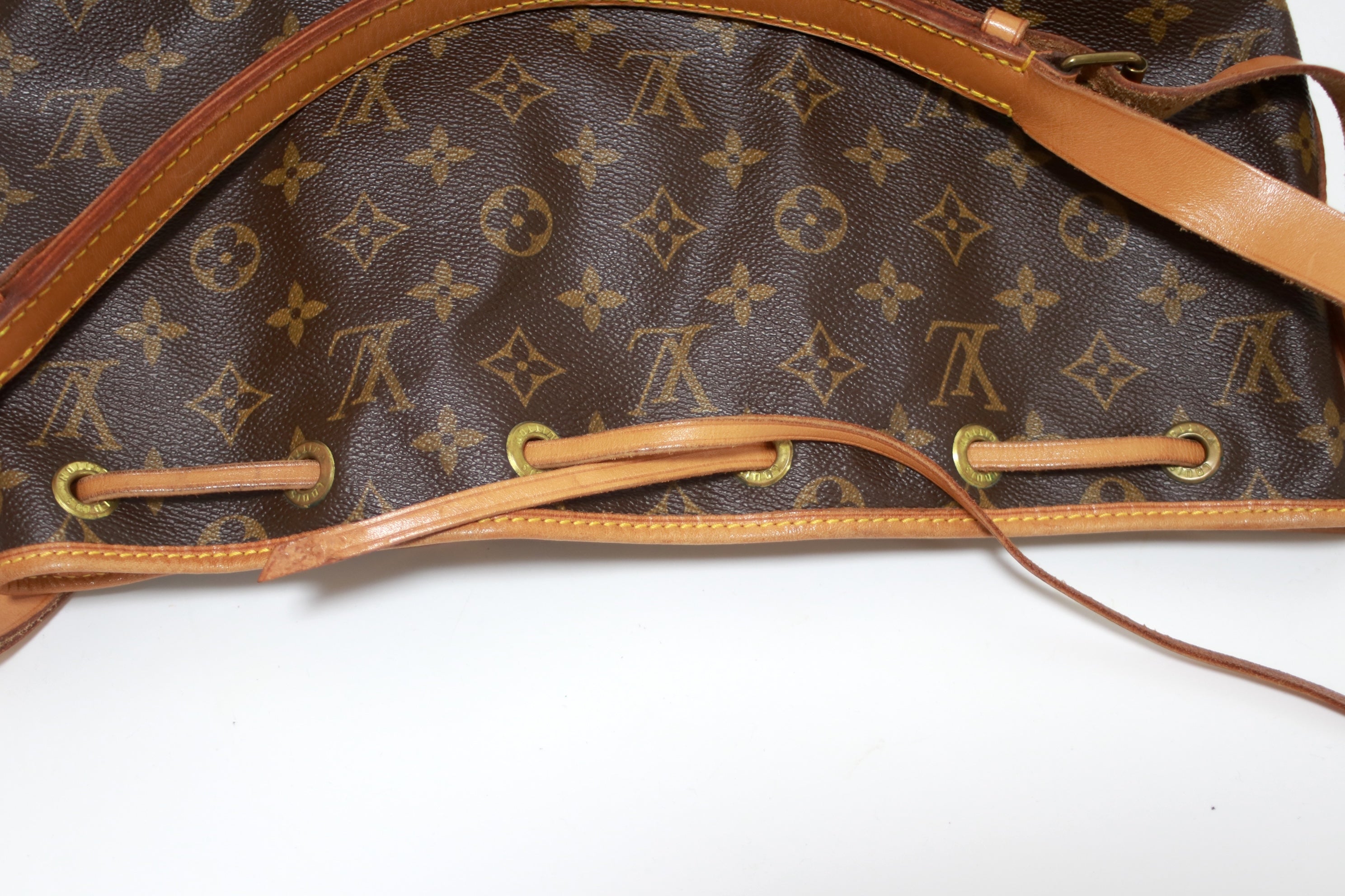 Louis Vuitton Noe Pm Bucket Shoulder Bag Used