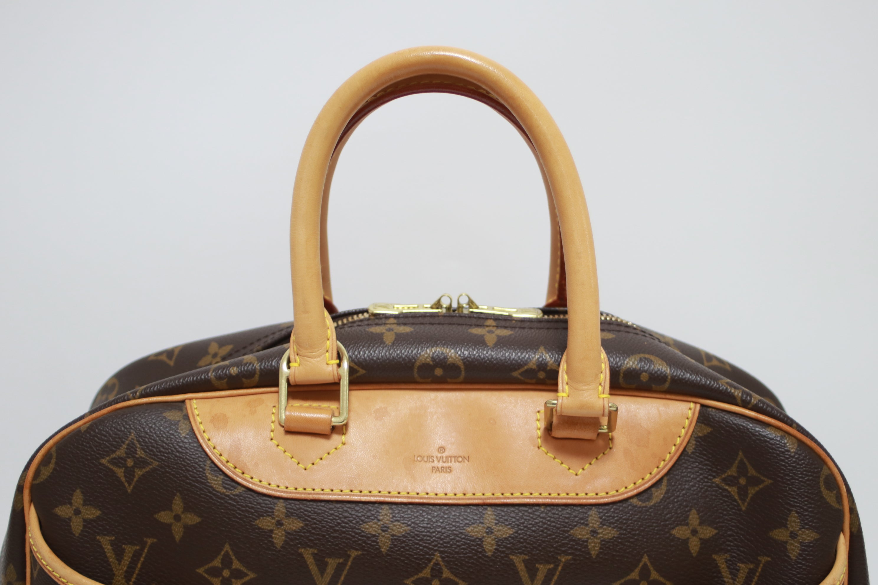 Louis Vuitton Deauville Handbag Used