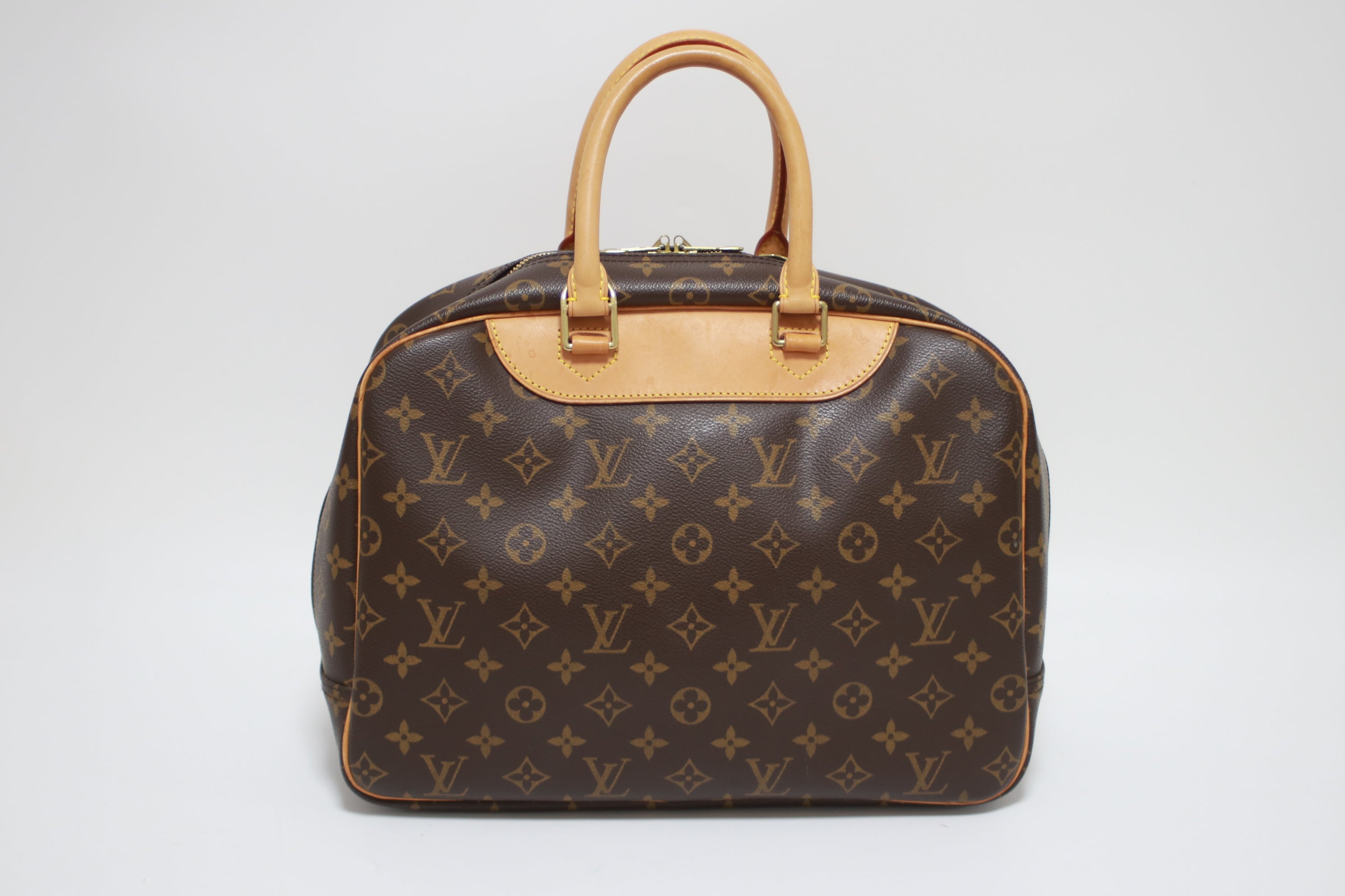 Louis Vuitton Deauville Handbag Used