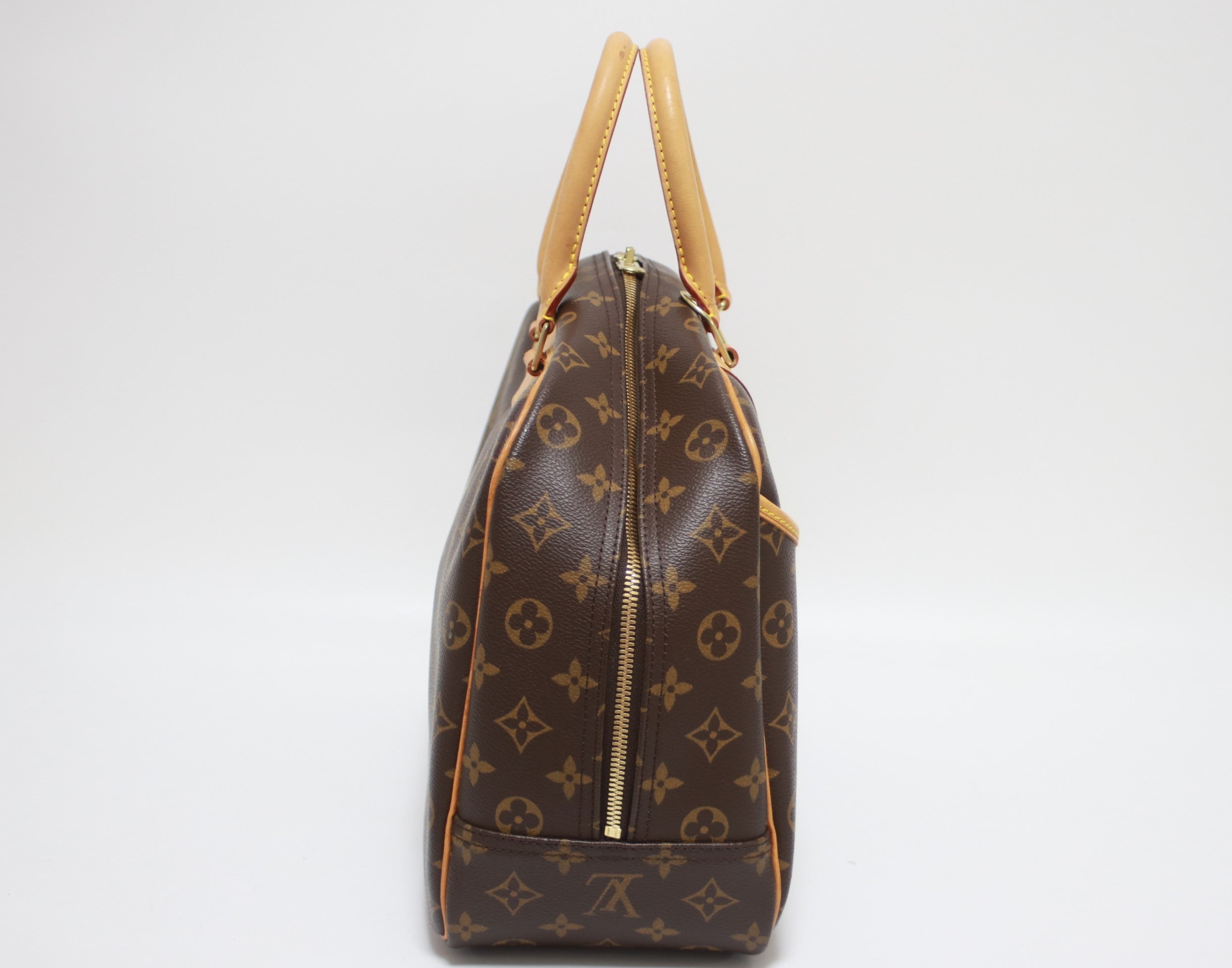 Louis Vuitton Deauville Handbag Used (7606)