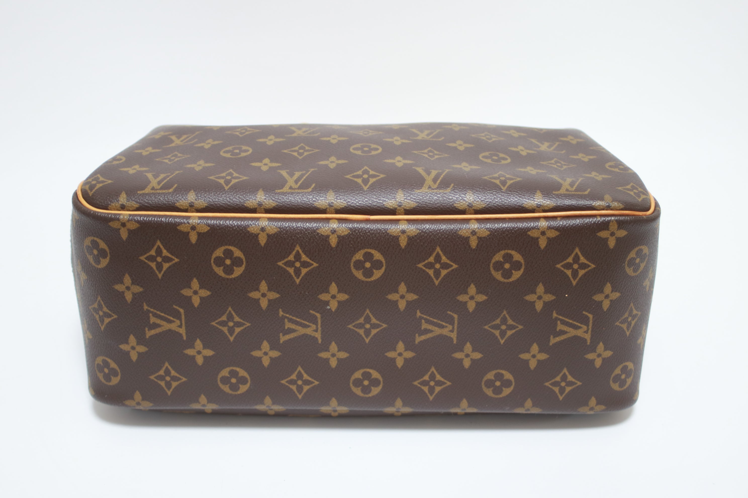 Louis Vuitton Deauville Handbag Used (7606)