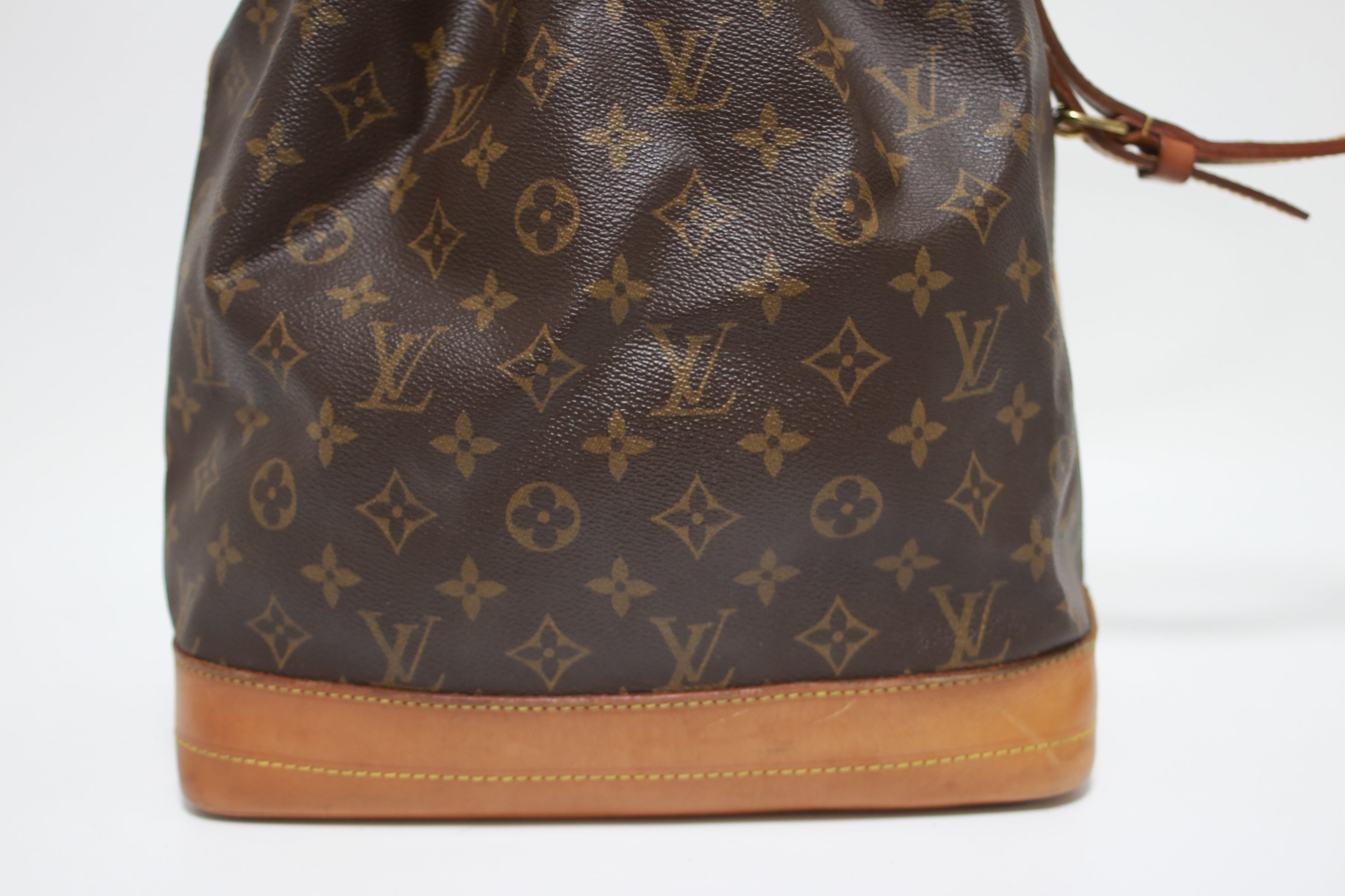 Louis Vuitton Noe GM Shoulder Bag Used