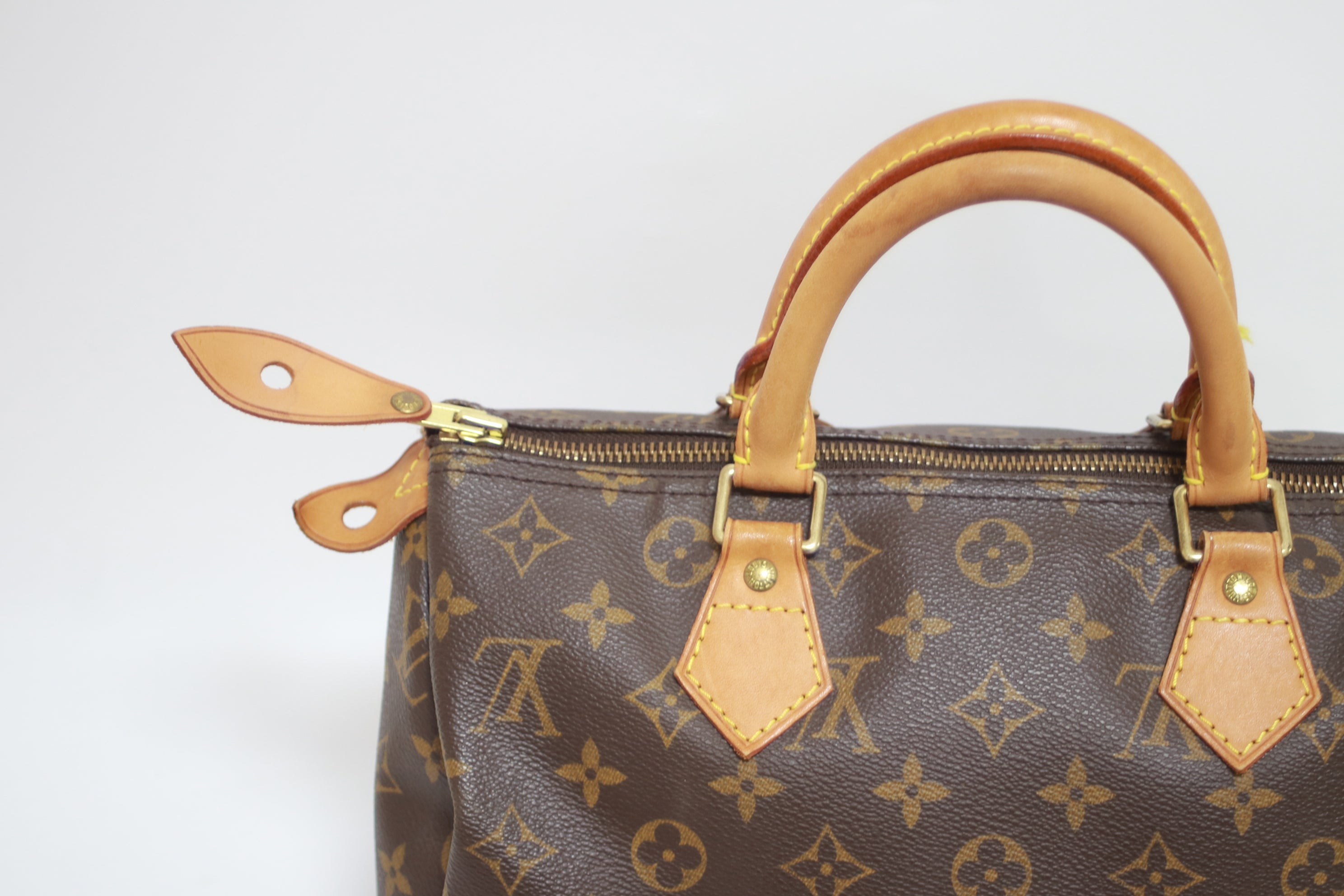 Louis Vuitton Speedy 30 Handbag Used (7626)