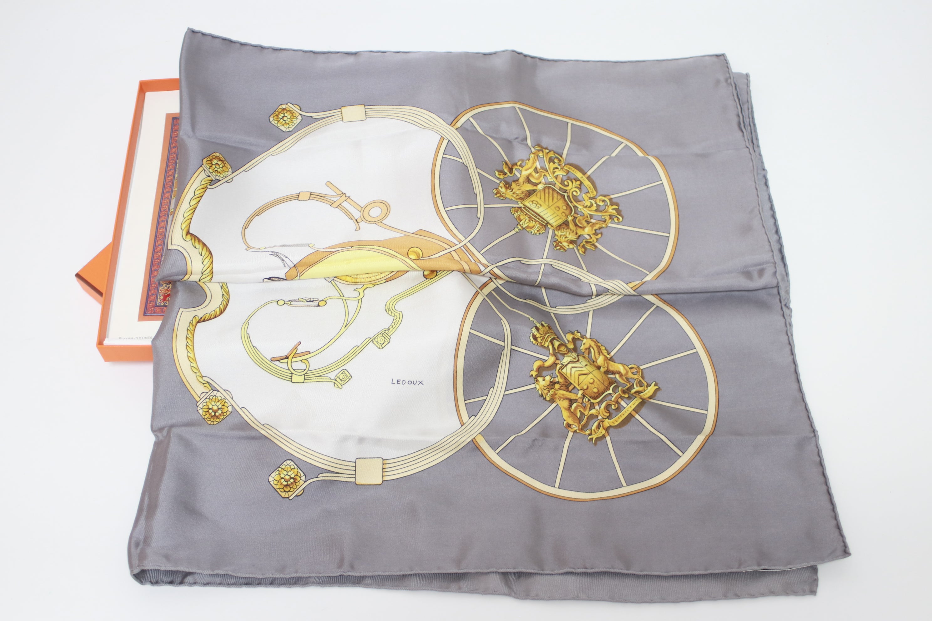 Hermes Scarf Gray with Box Used (7702)