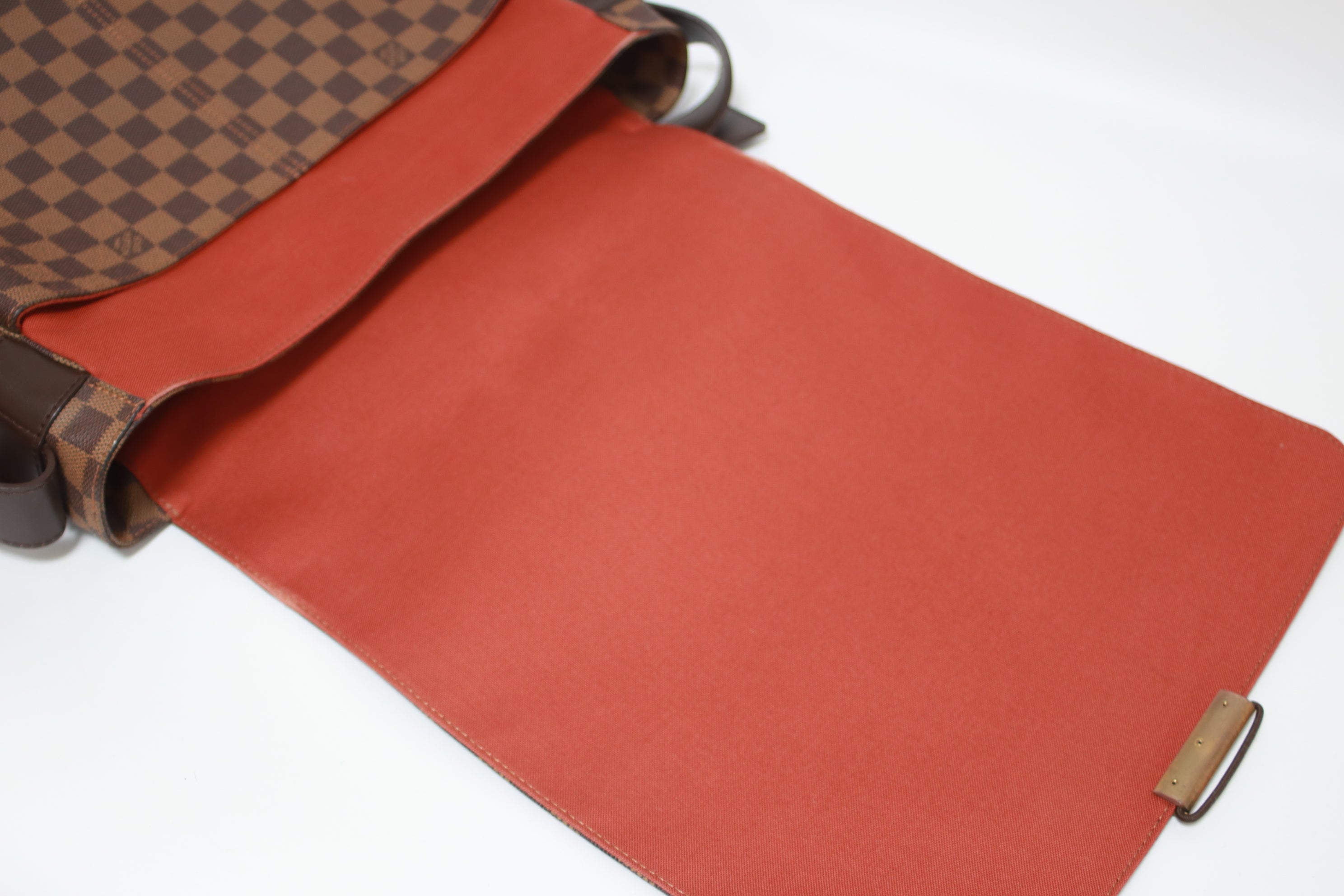 Louis Vuitton Bastille Damier Ebene Messenger Bag Used (7660)