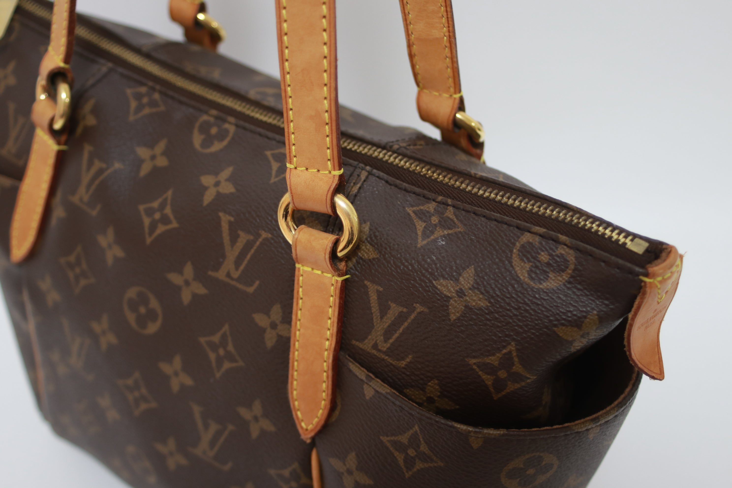 Louis Vuitton Totally PM Handbag Used (7684)