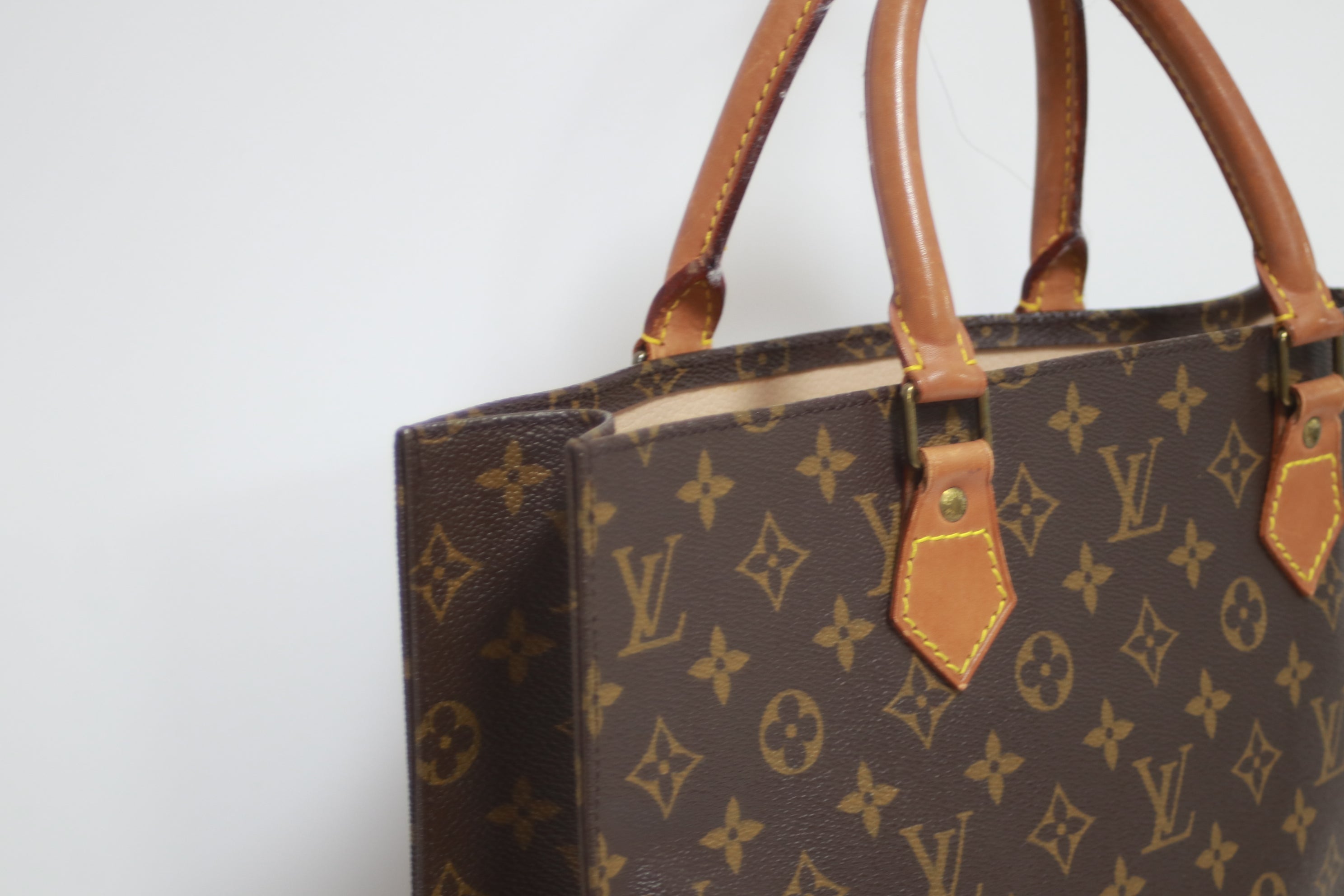 Louis Vuitton Sac Plat Handbag Used