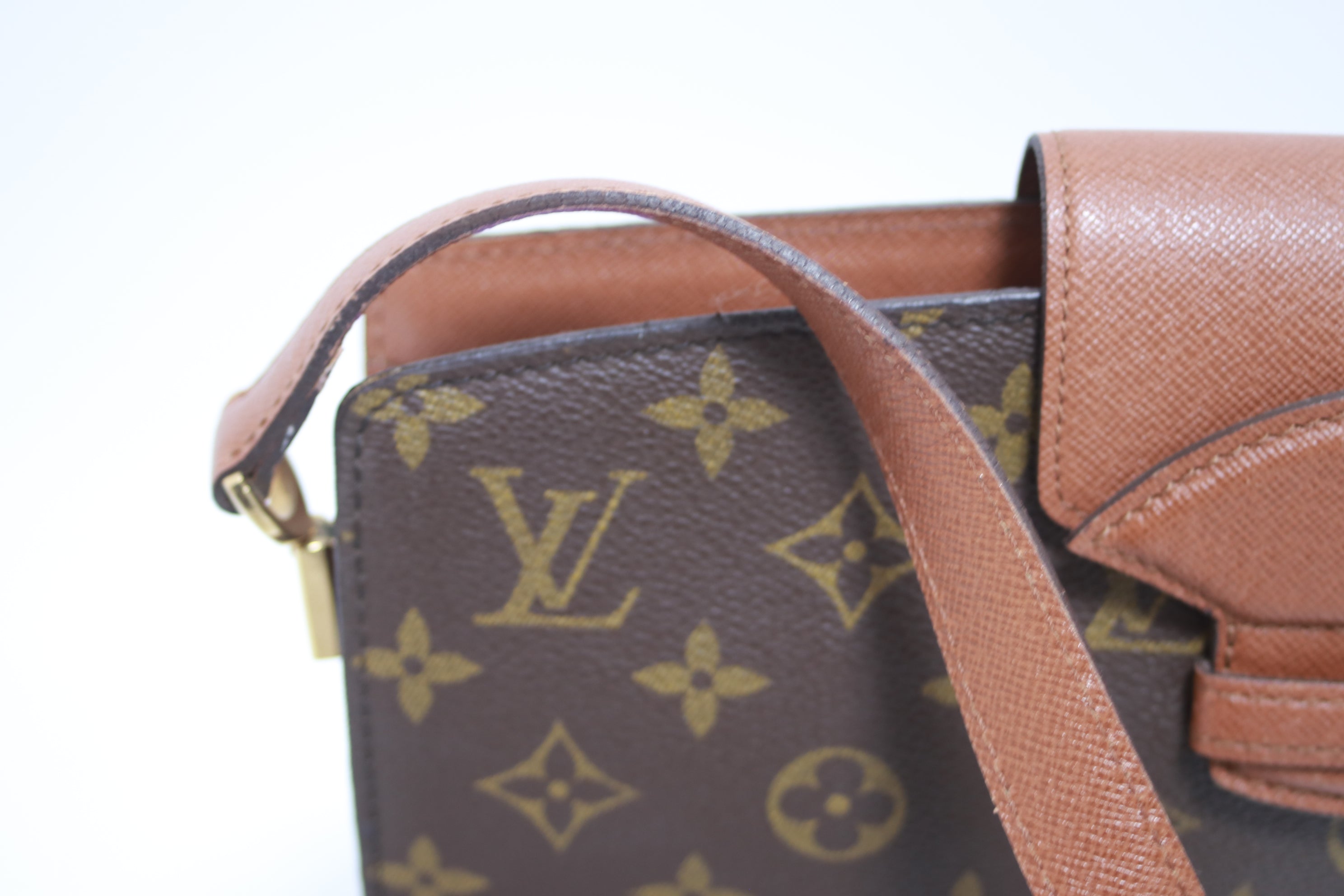 Louis Vuitton Courcelles Shoulder Bag Used