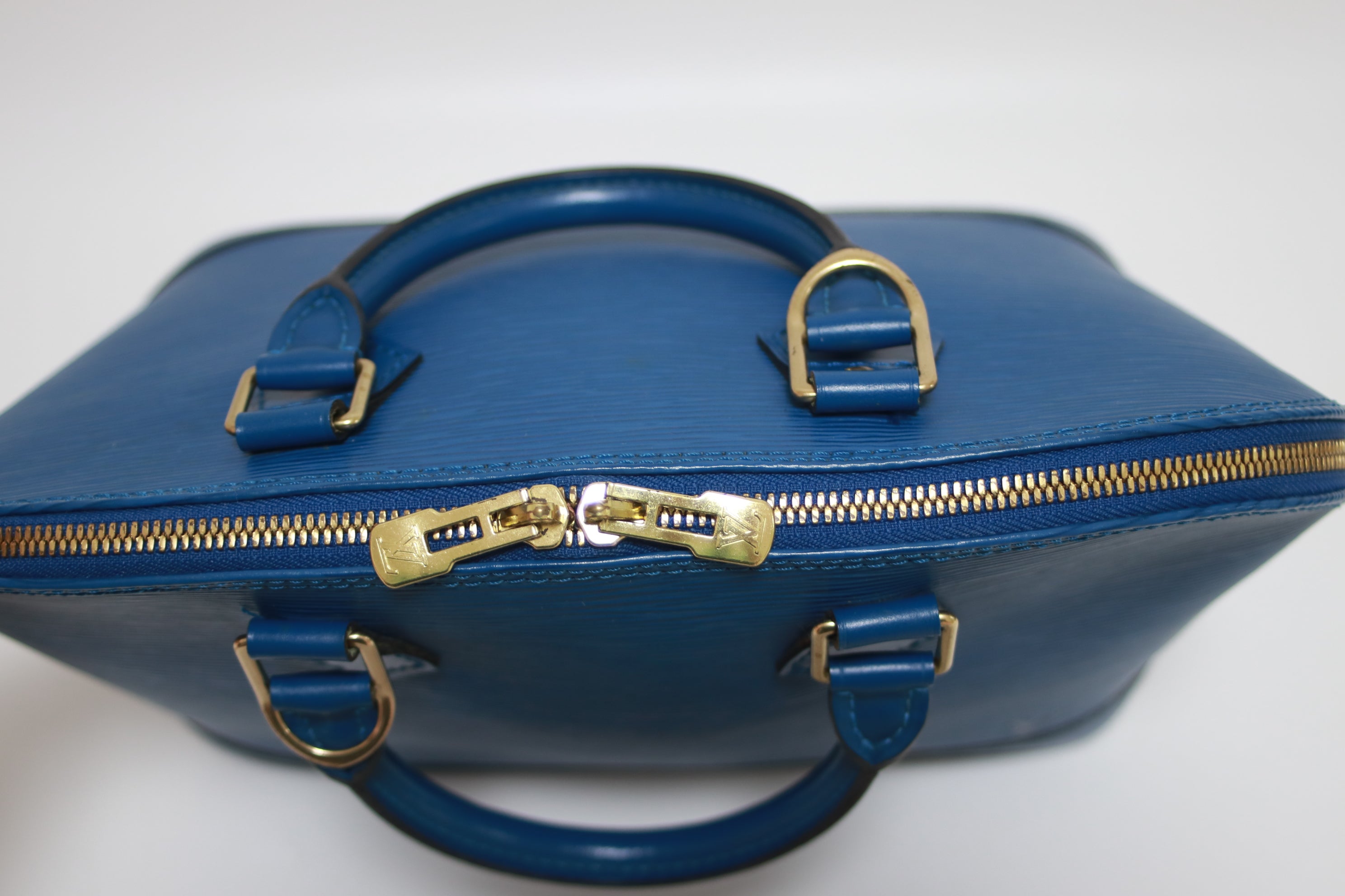 Louis Vuitton Alma PM Epi Blue Used (7692)