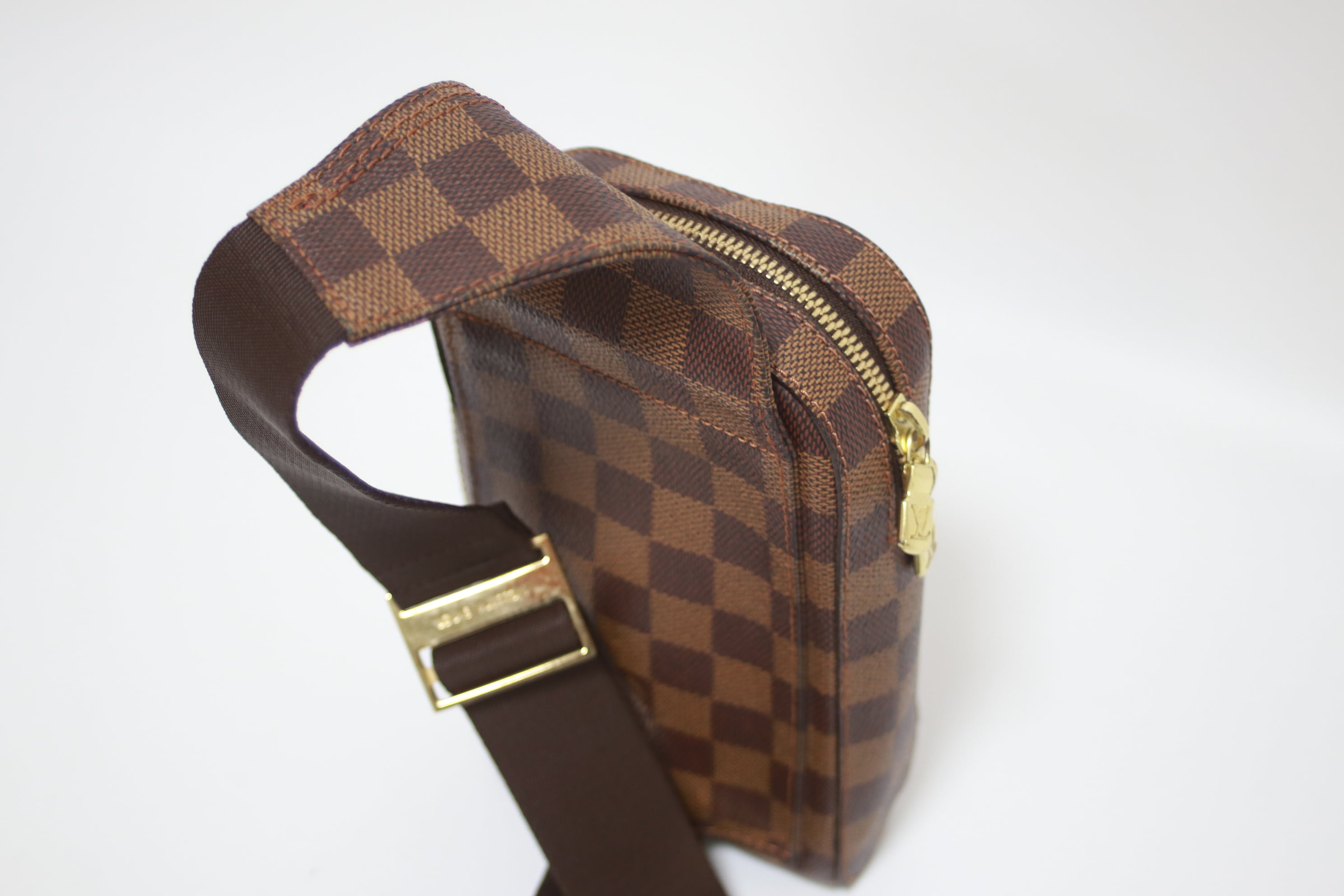 Louis Vuitton Geronimo Belt bag Used