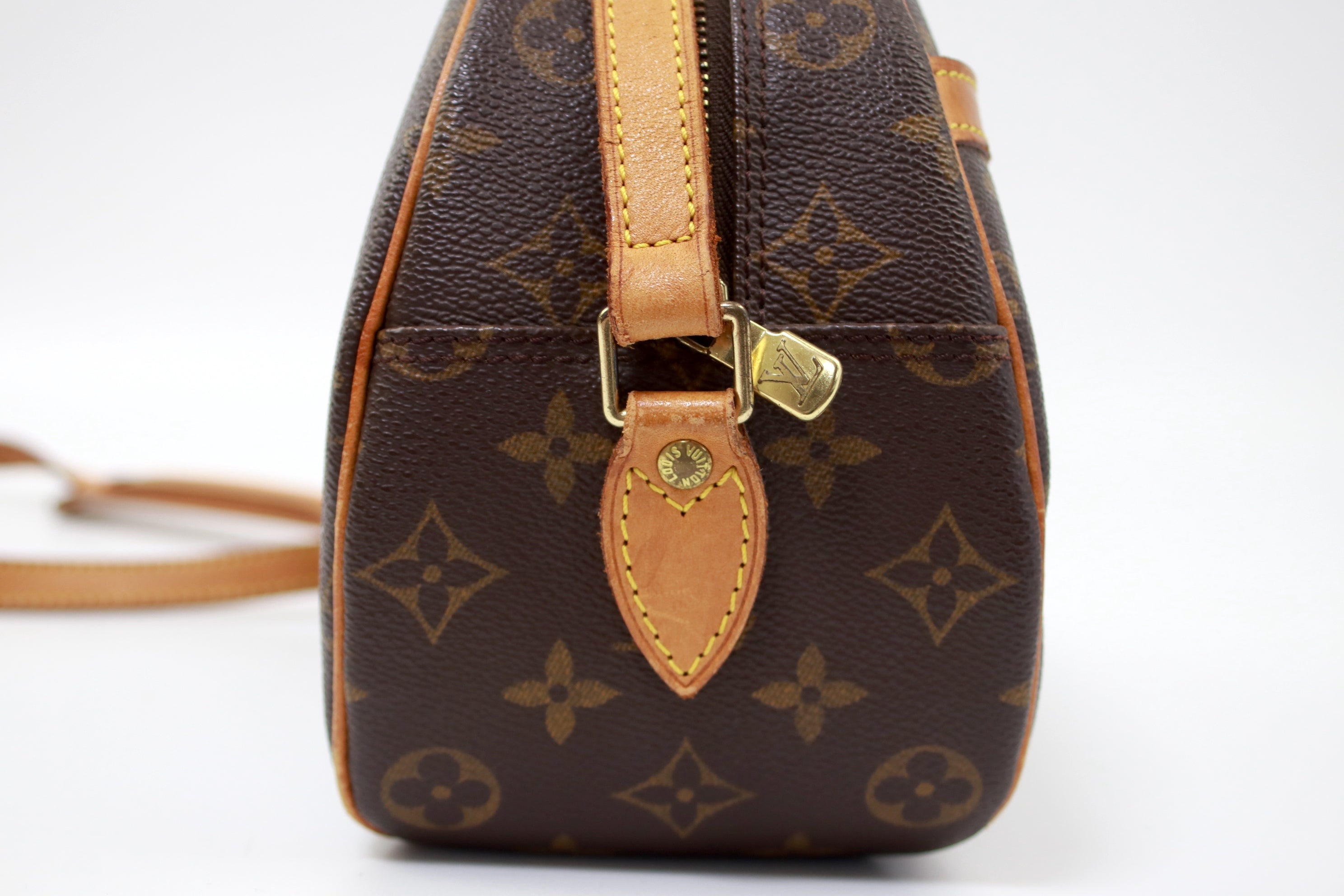 Louis Vuitton Blois Shoulder Bag Used (6663)