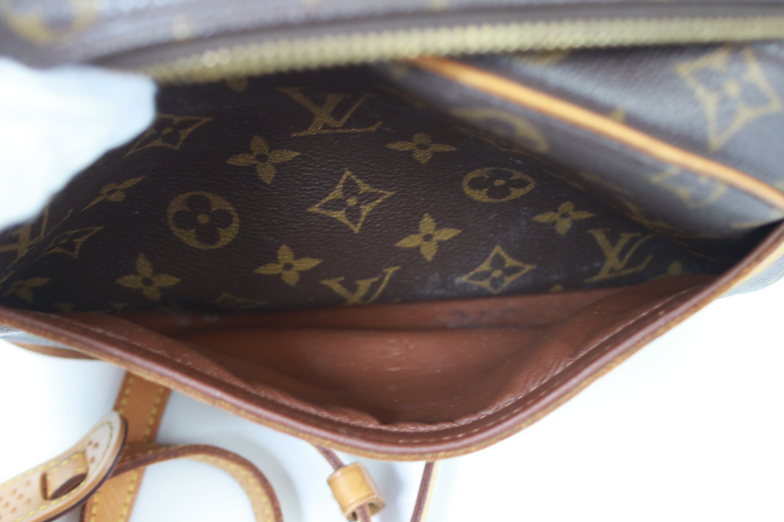 Louis Vuitton Blois Shoulder Bag Used (6663)