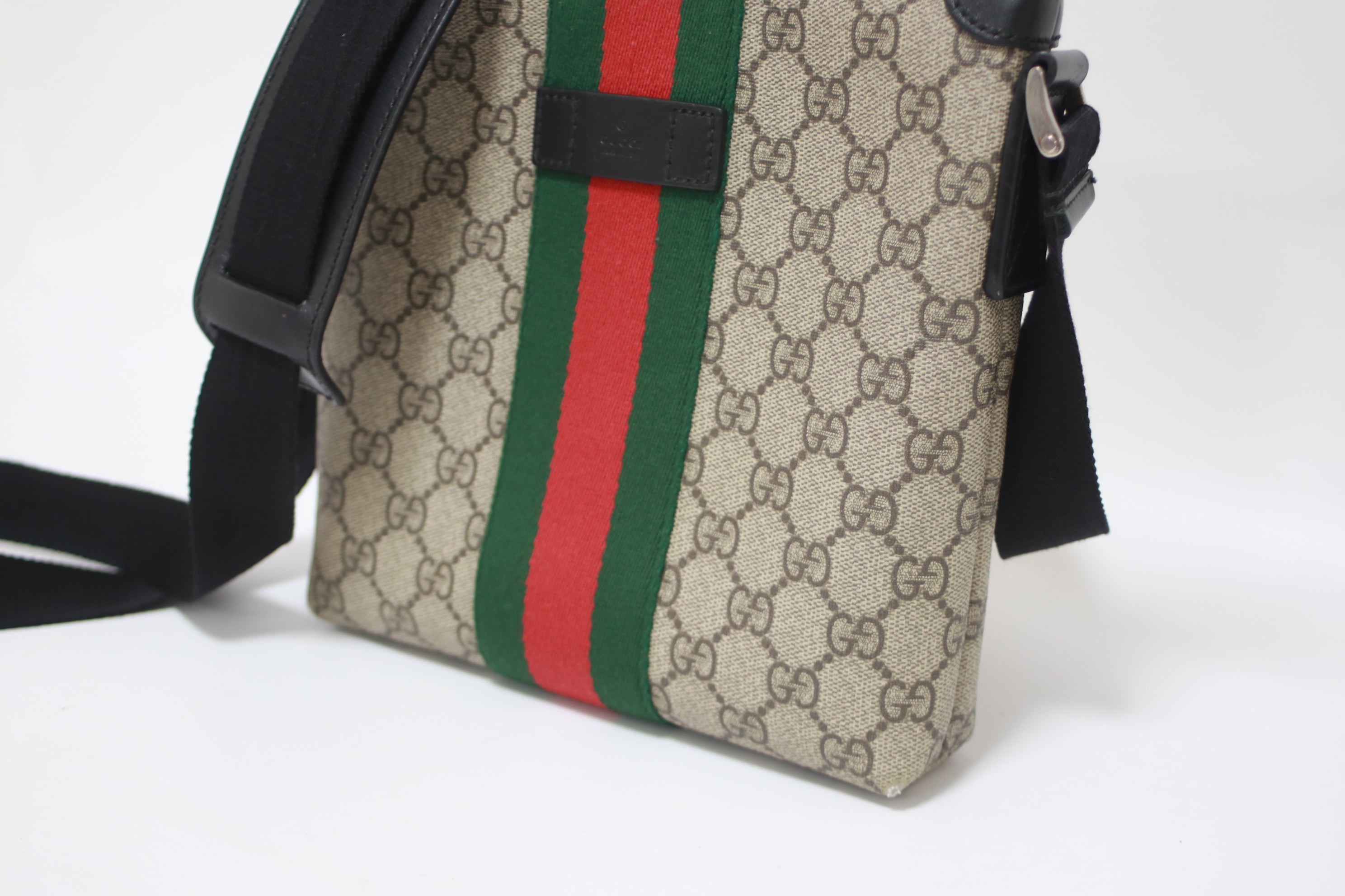 Gucci Slim Web Crossbody Shoulder Bag Used