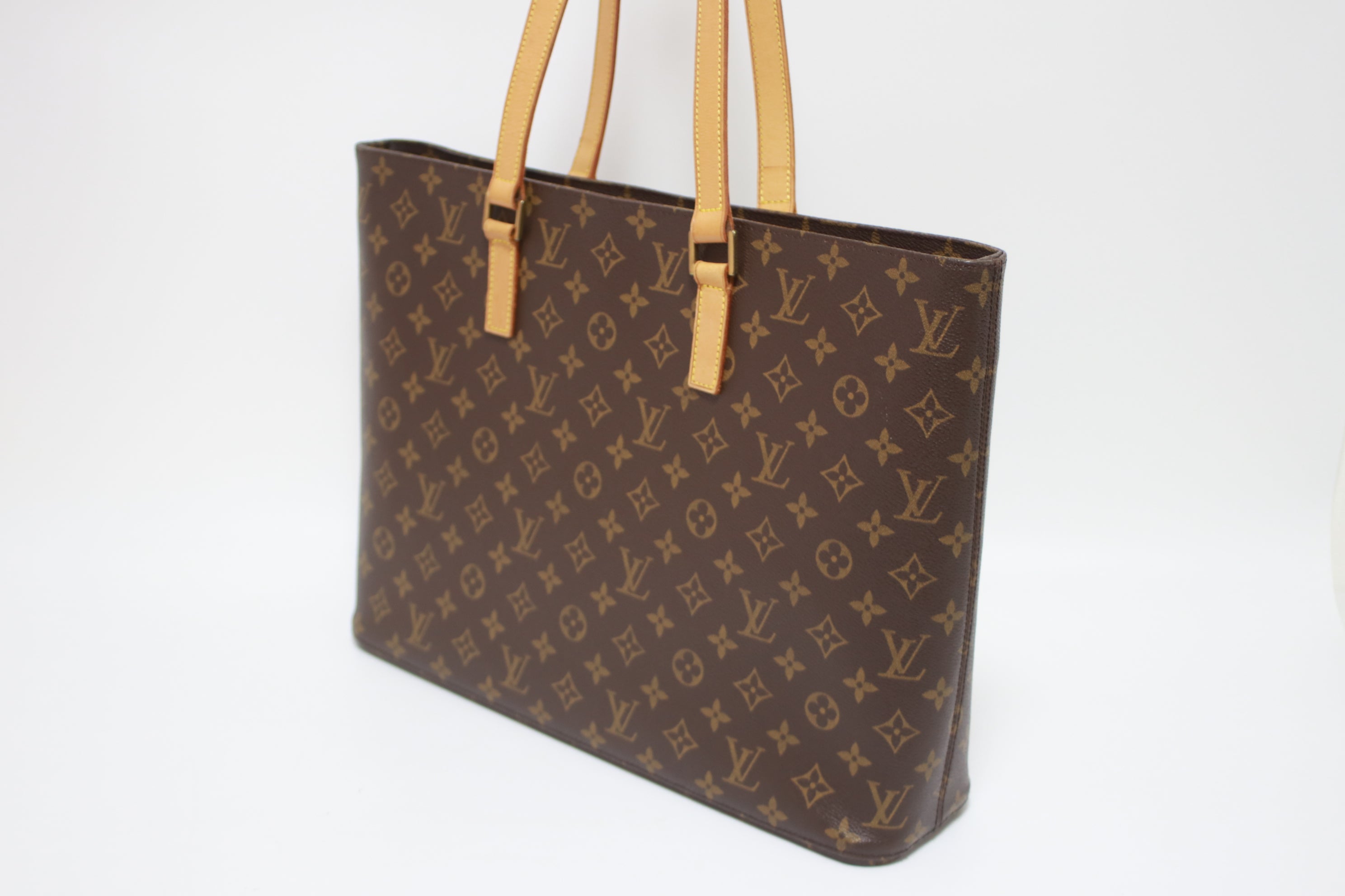 Borsa a tracolla Louis Vuitton Luco usata