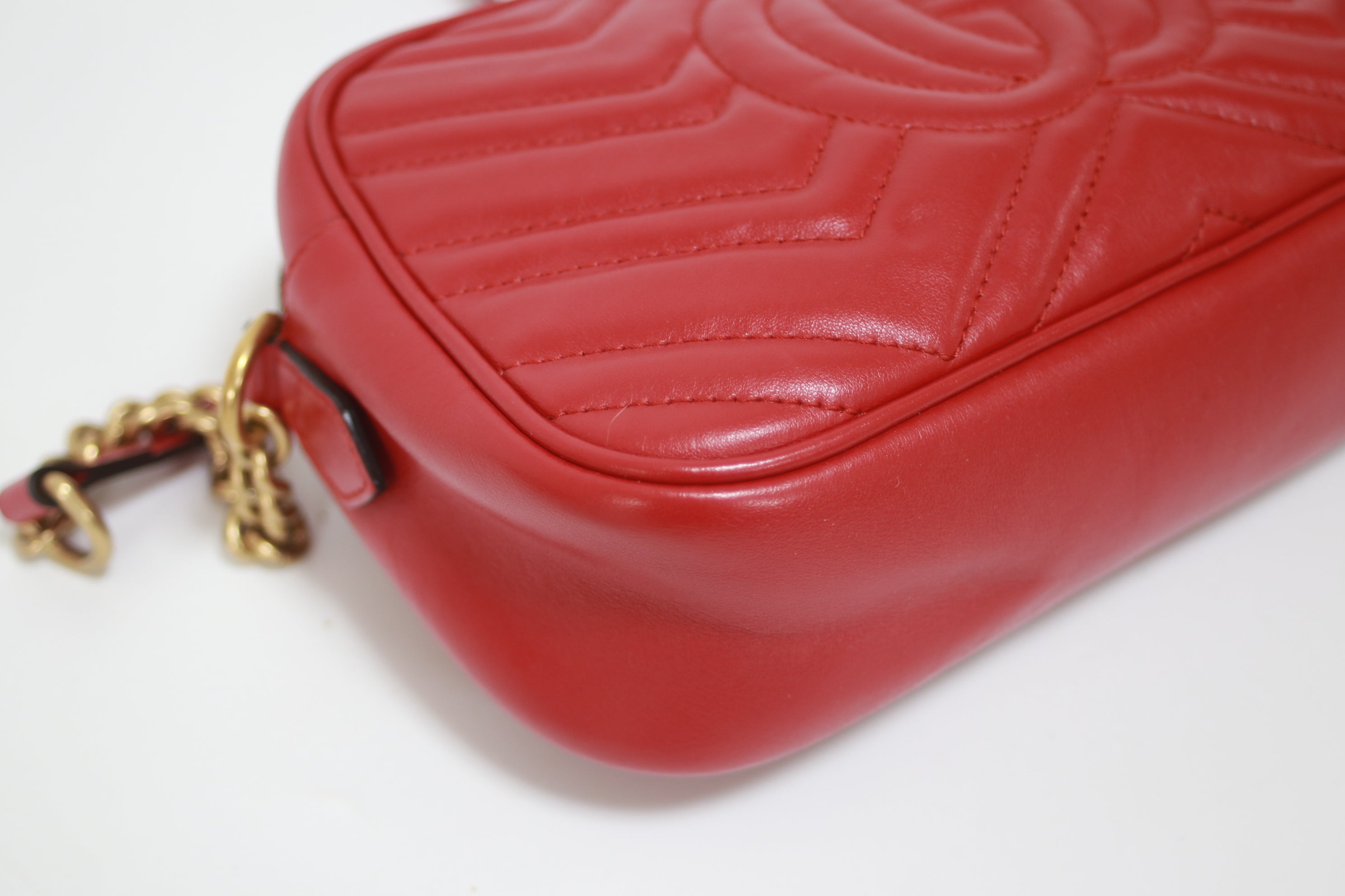 Gucci Marmont Crossbody Bag Red Used