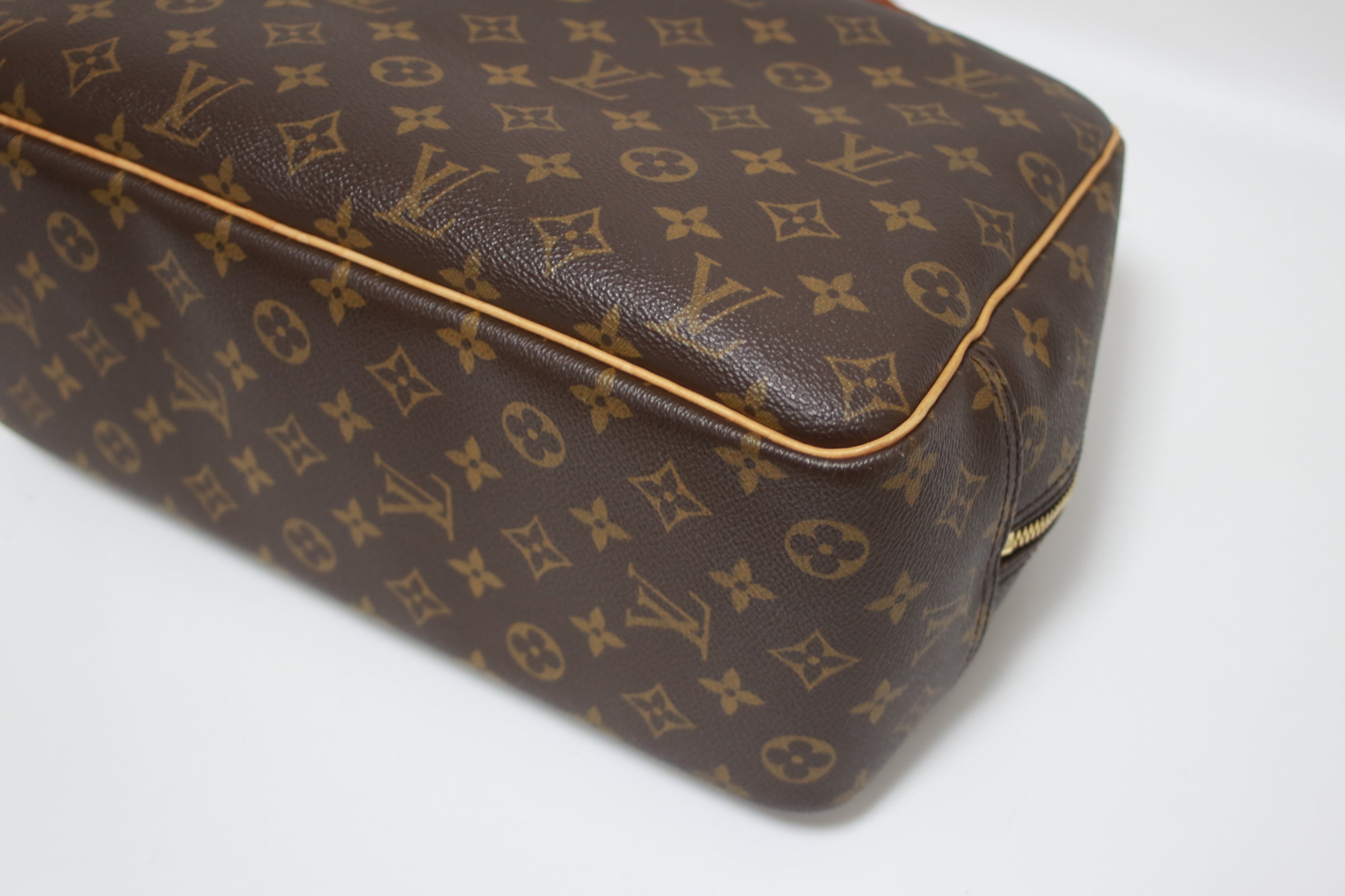 Louis Vuitton Deauville Handbag Used (7734)