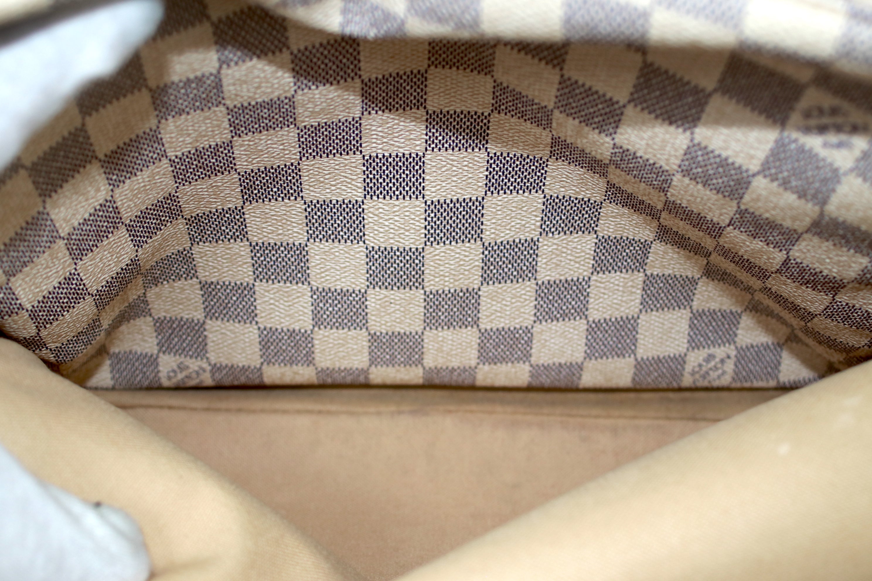 Louis Vuitton Naviglio Damier Azur Messenger Bag Used (6772)