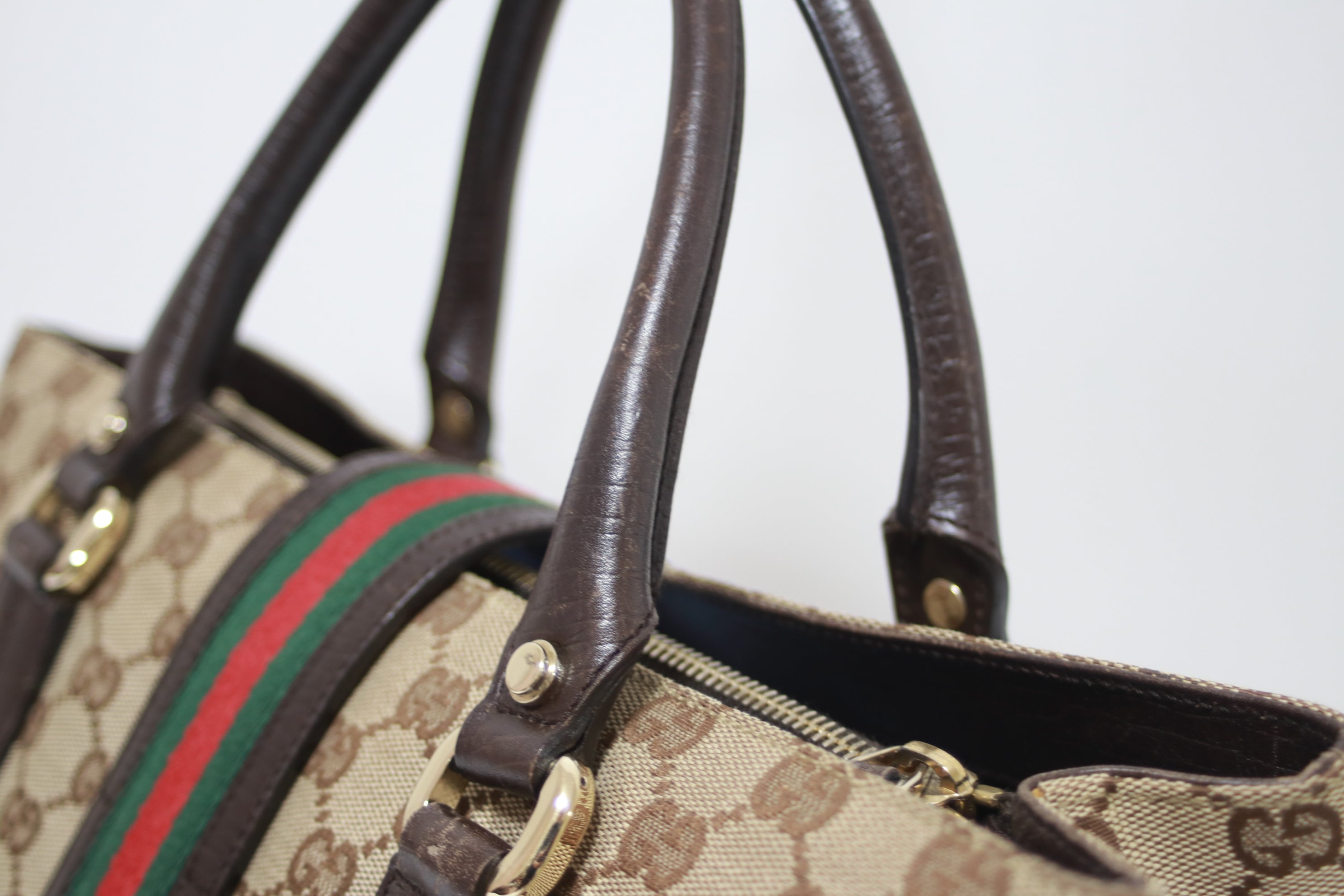 Gucci Web Shoulder Handbag Used (7771)