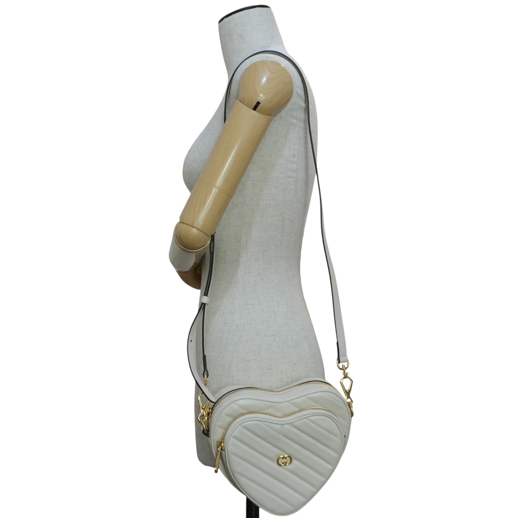 Pre-owned Gucci Heart Shoulder Bag White