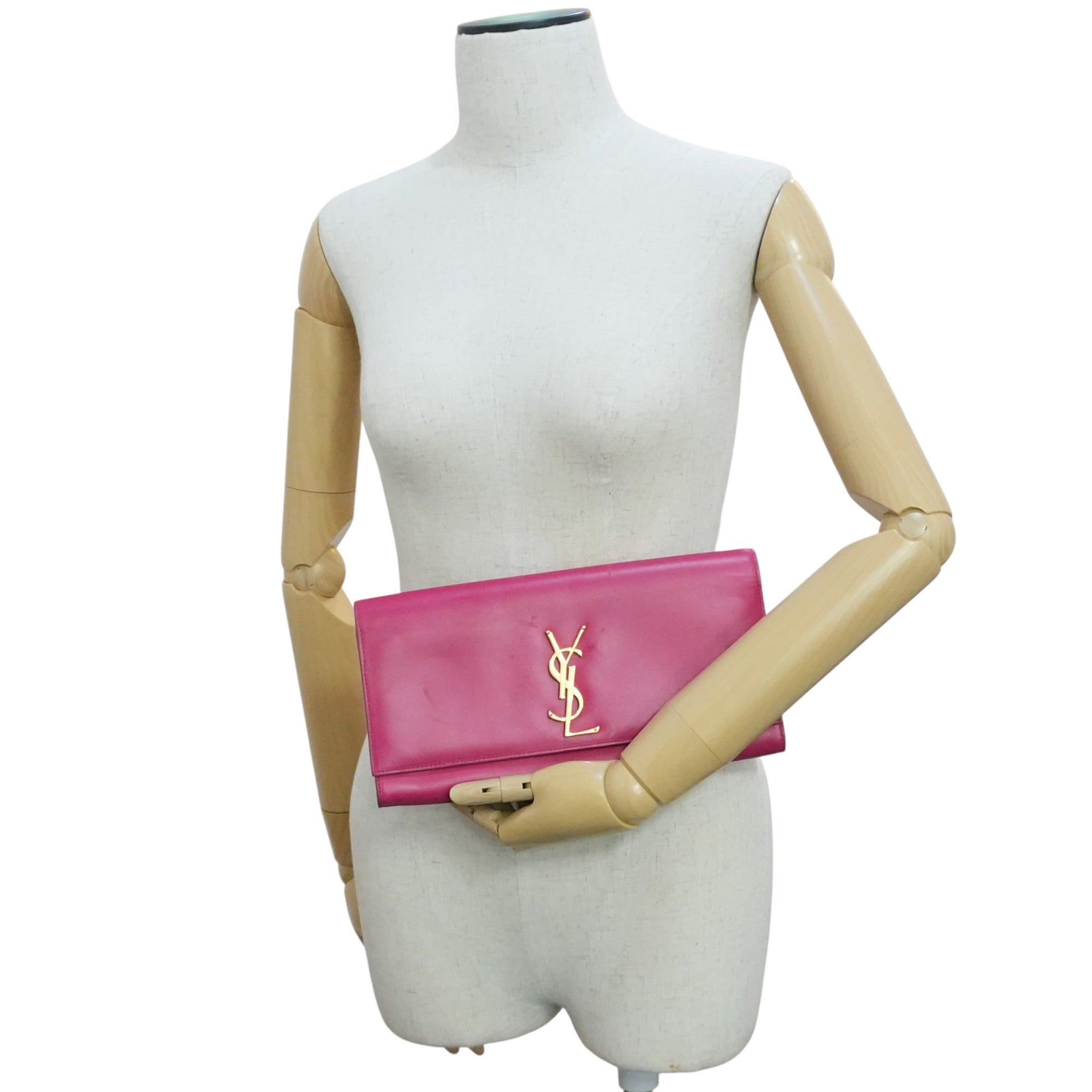 Pre-owned Saint Laurent Cassandre Clutch Bag Pink