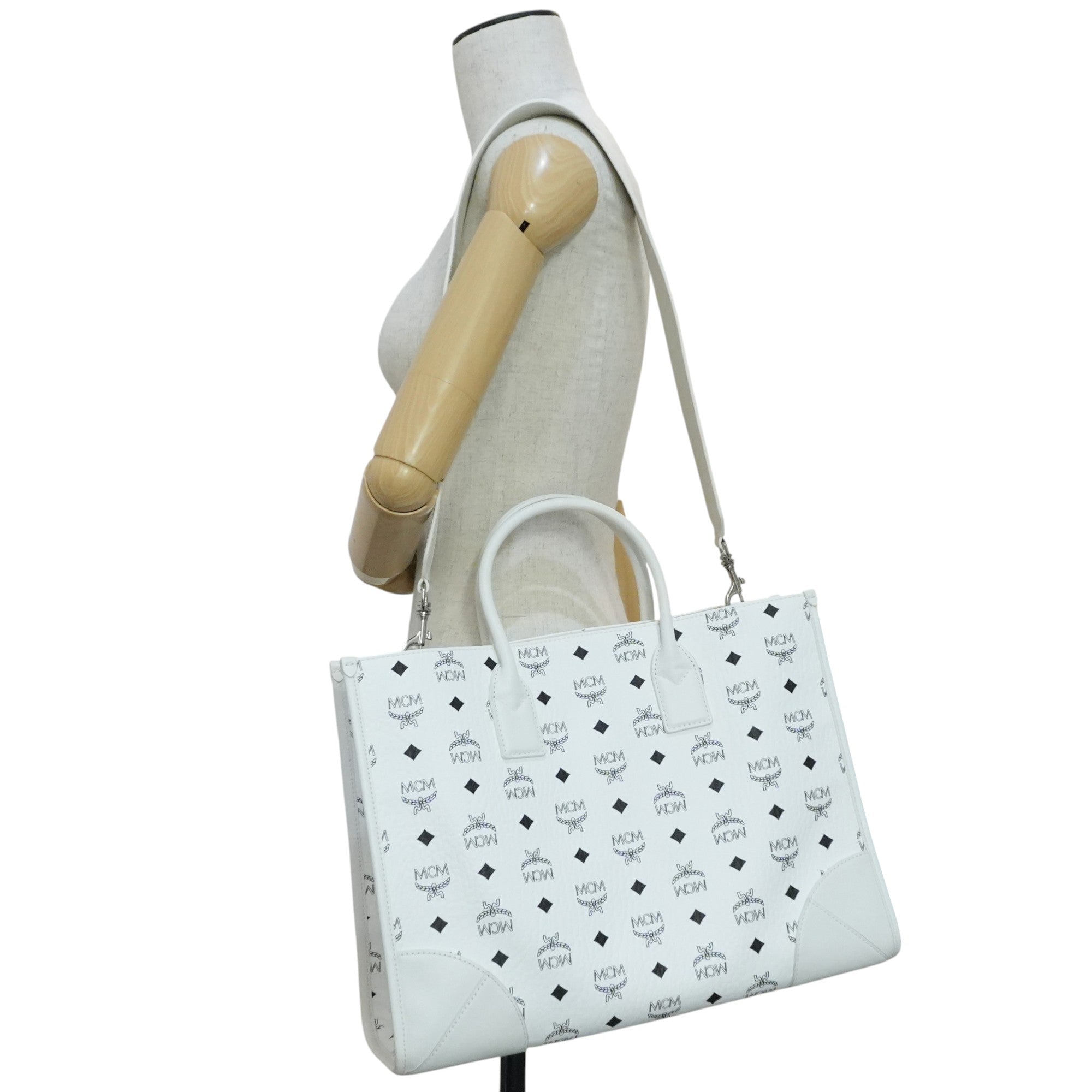 Pre-owned MCM Two Way Shoulder Bag White