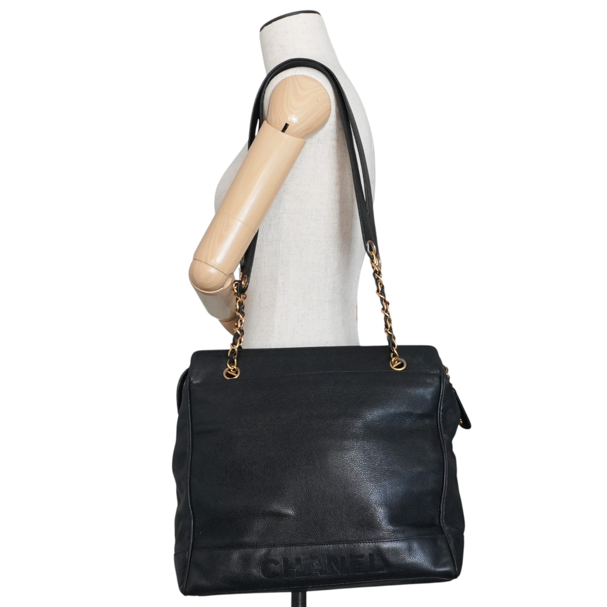 Pre-owned Chanel Caviar Skin Leather Tote Bag Black Used