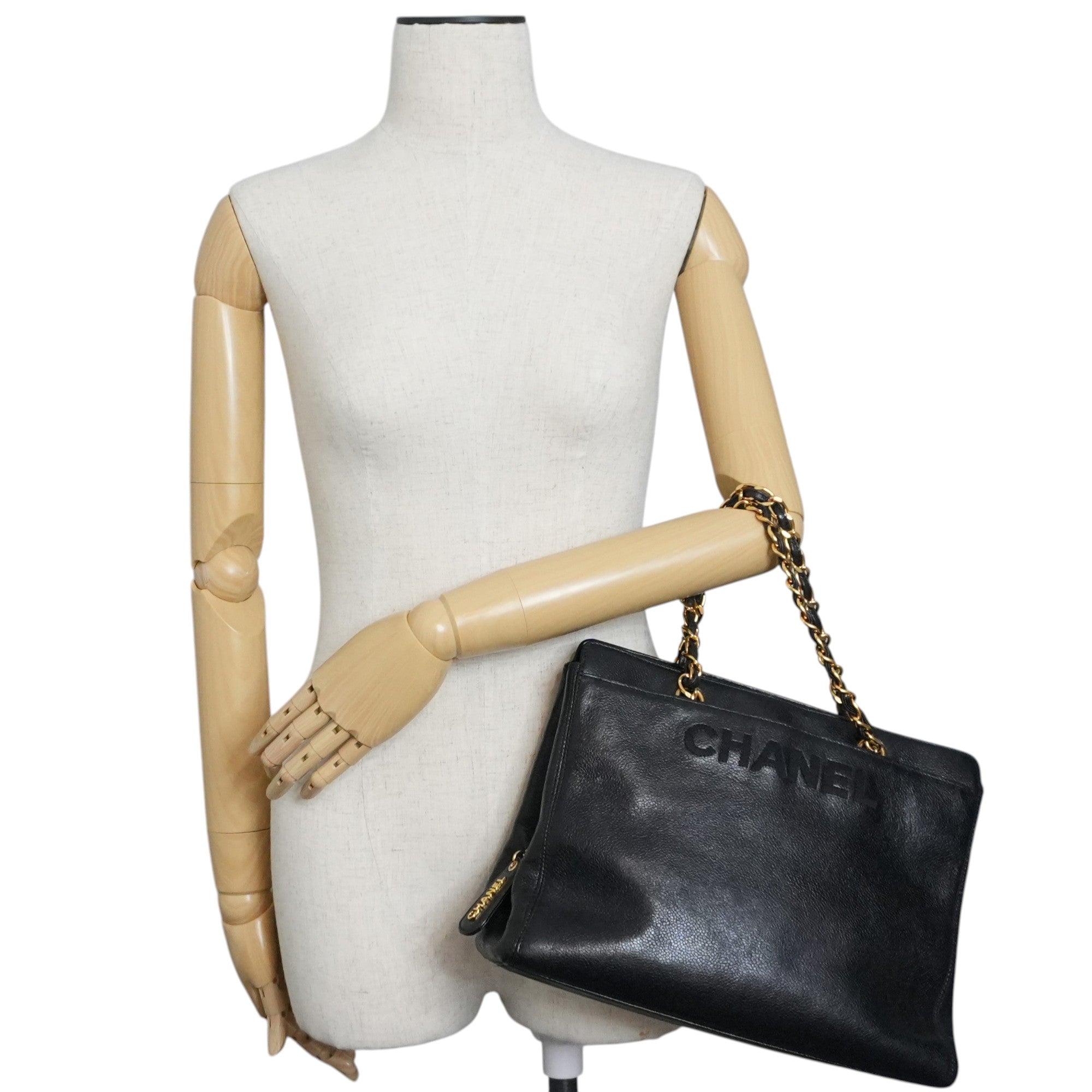 Chanel Caviar Skin Leather Chain Shoulder Bag Black Used