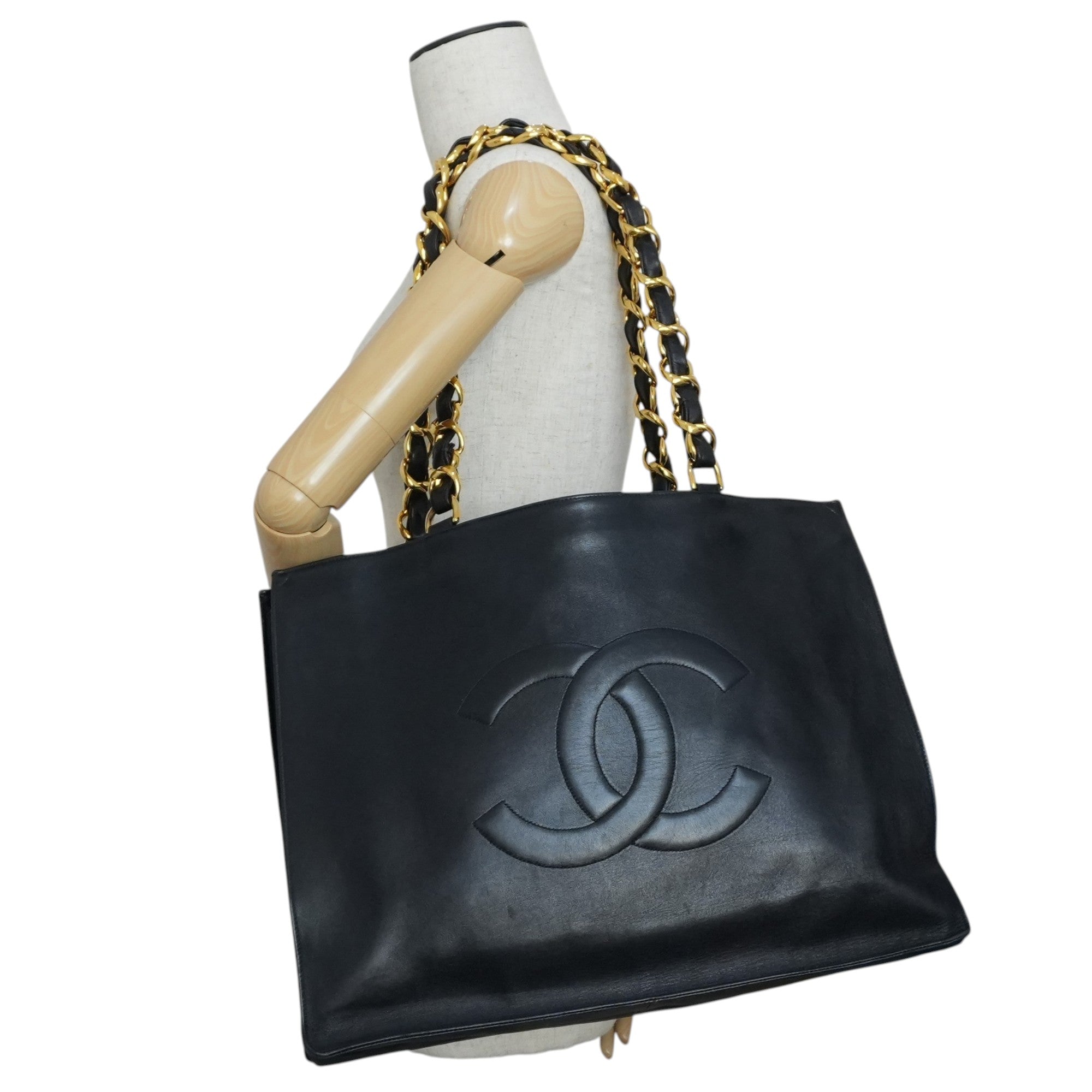 Chanel Lambskin Leather Chain Tote Bag Black Used